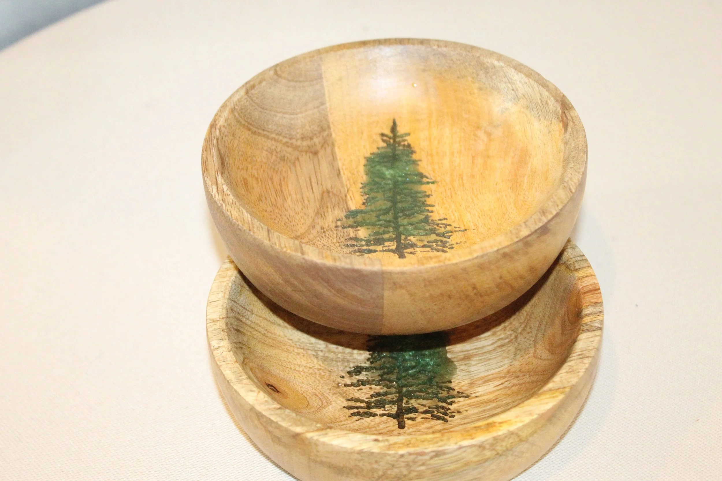 Woodland Evergreen Tree Mango Wood Bowls8.JPG