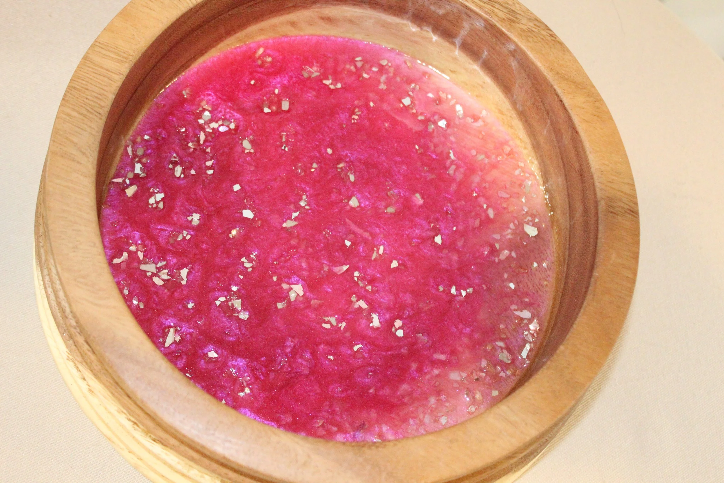 Fuchsia & Gold Glitter Resin Mango Bowl2.JPG