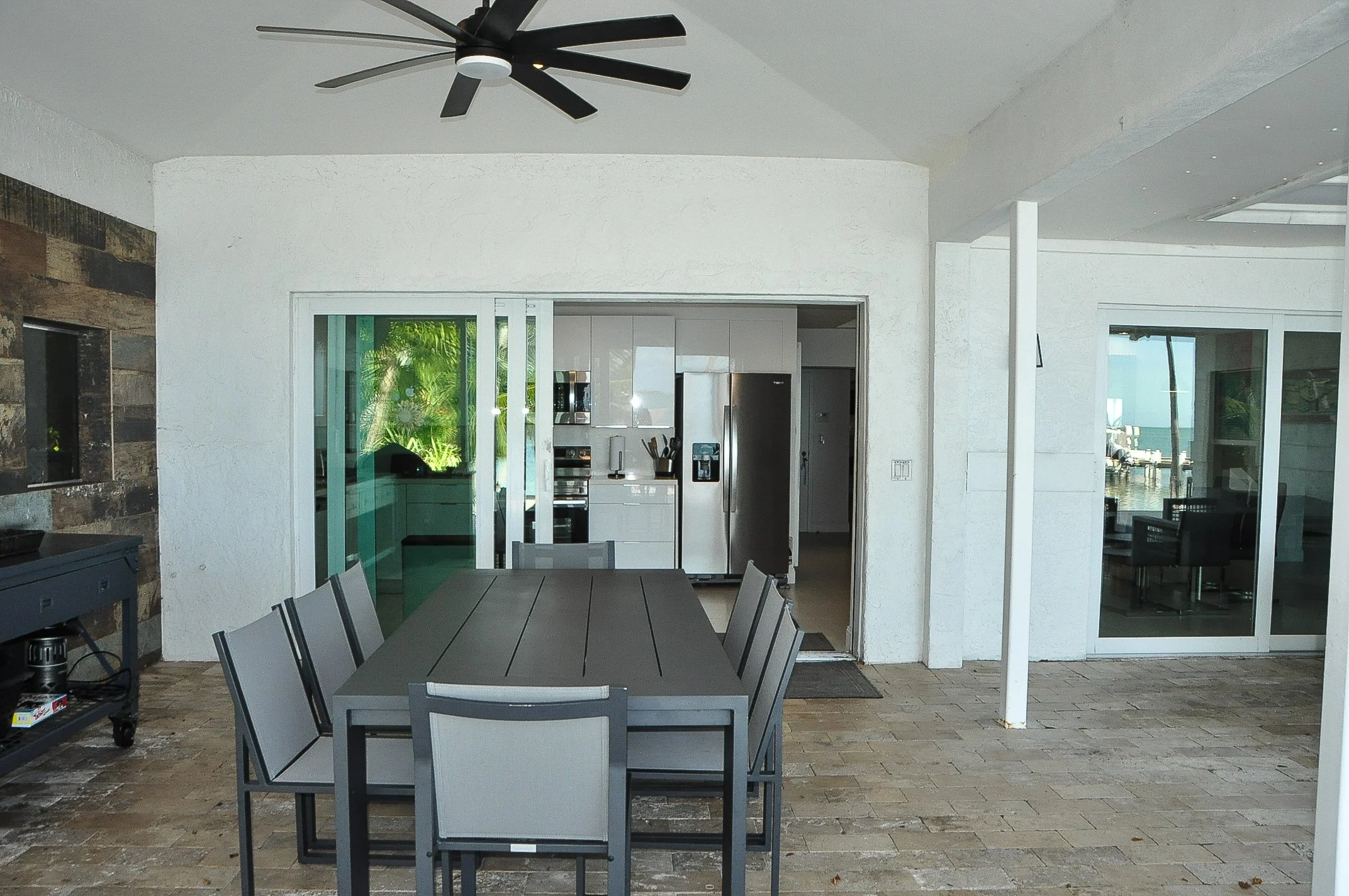 BARBECUE area 02.jpg