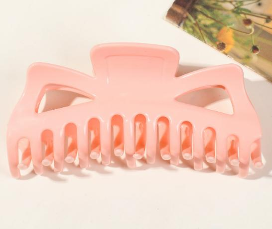 Liora - Light Pink.png