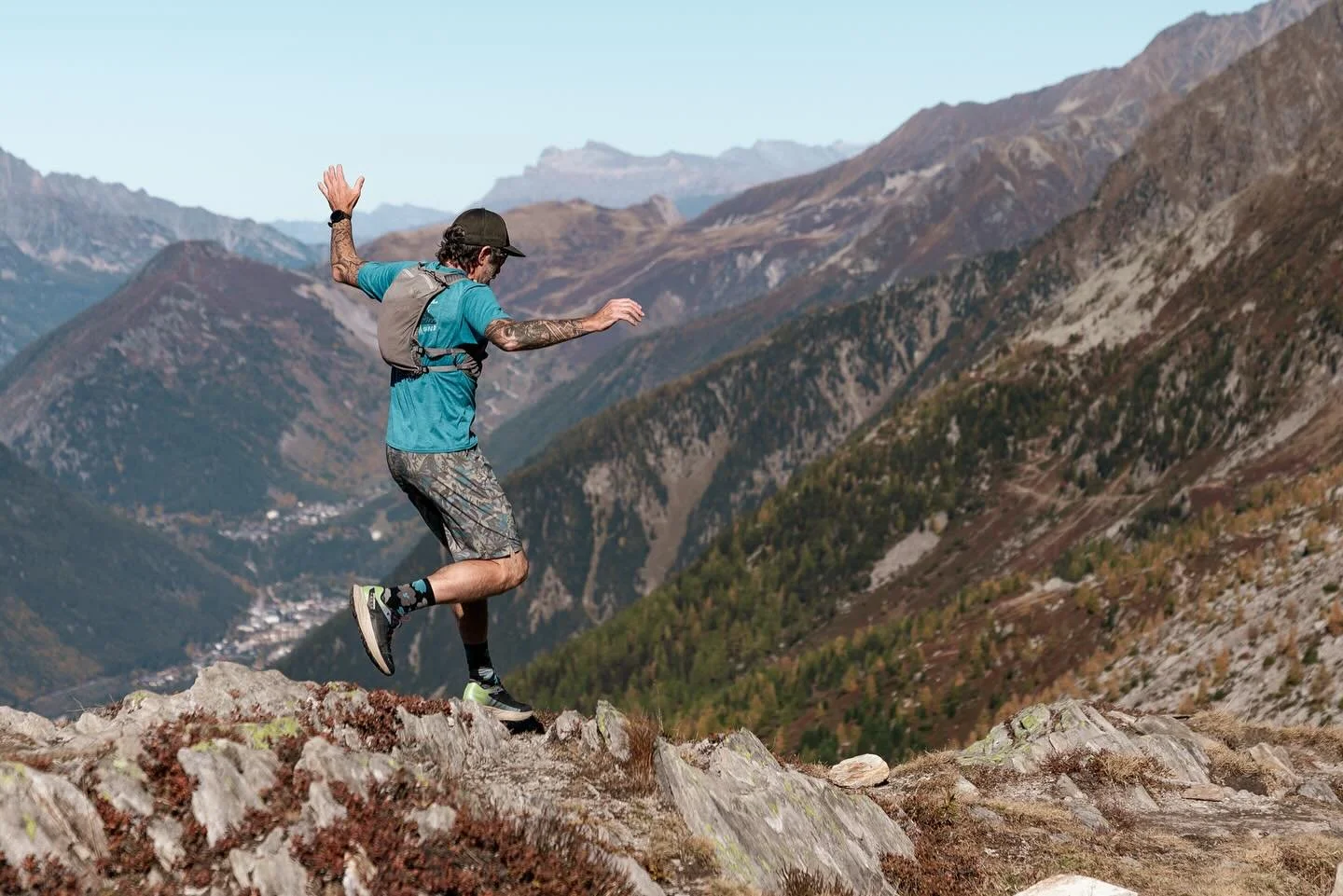 Technical trails are where the magic happens, rocks, roots, ridgeline features demanding full presence.

When you find that flow, it&rsquo;s like gravity takes a break&hellip; Feet barely touching the ground, body and mind moving as one.

Light, agil