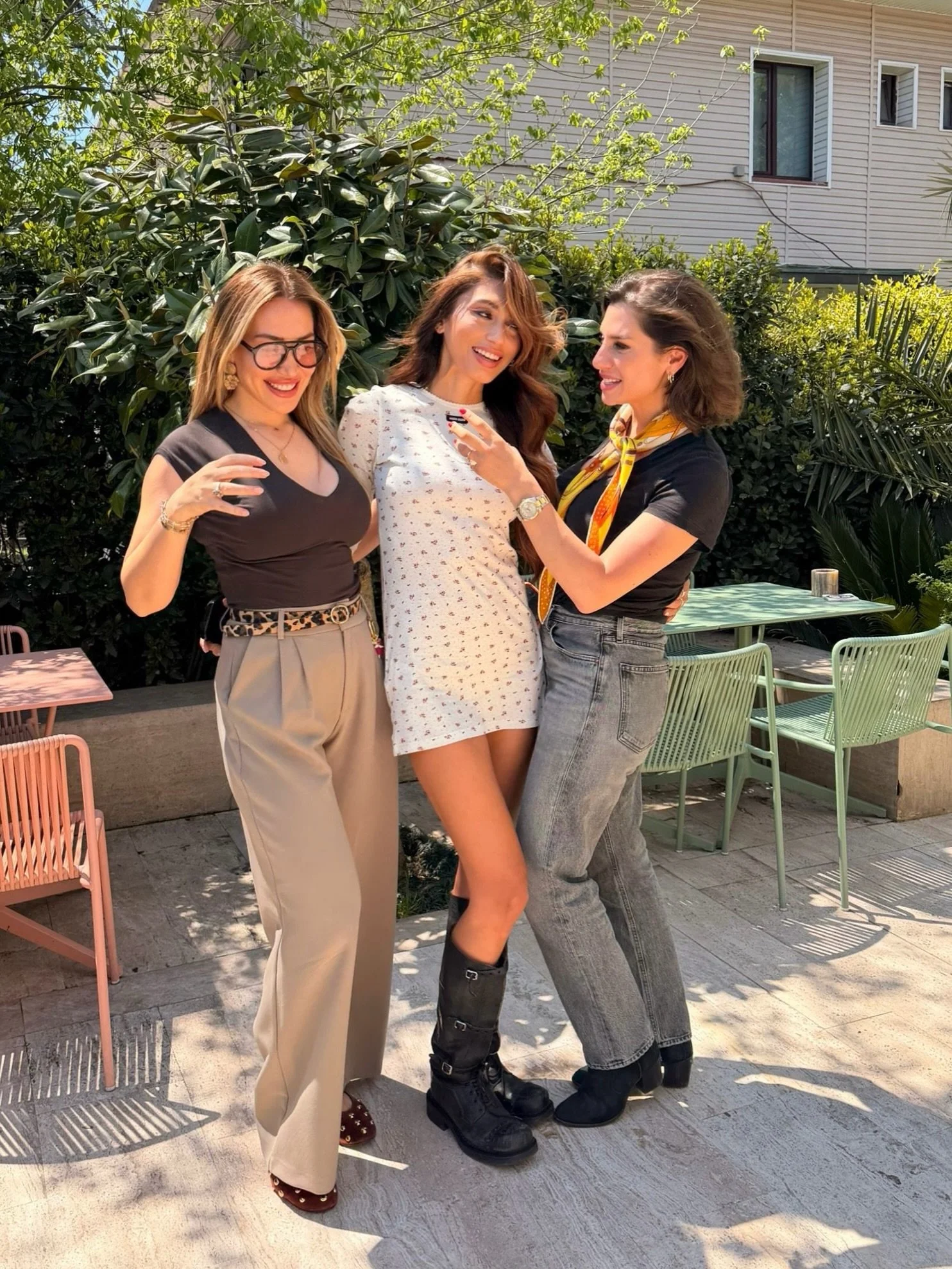 Moms Brunch❤️
Mis gibi bahar havasında, &ccedil;ok &ouml;zel bir ekiple sıcacık bir s&ouml;yleşi ger&ccedil;ekleştirdik 🌸 Gelen, dinleyen, paylaşan herkese &ccedil;ok teşekk&uuml;r ederim. Ayağınıza sağlık 🤍
Sevgili Cemre ve İlkem, sizinle bunu yap