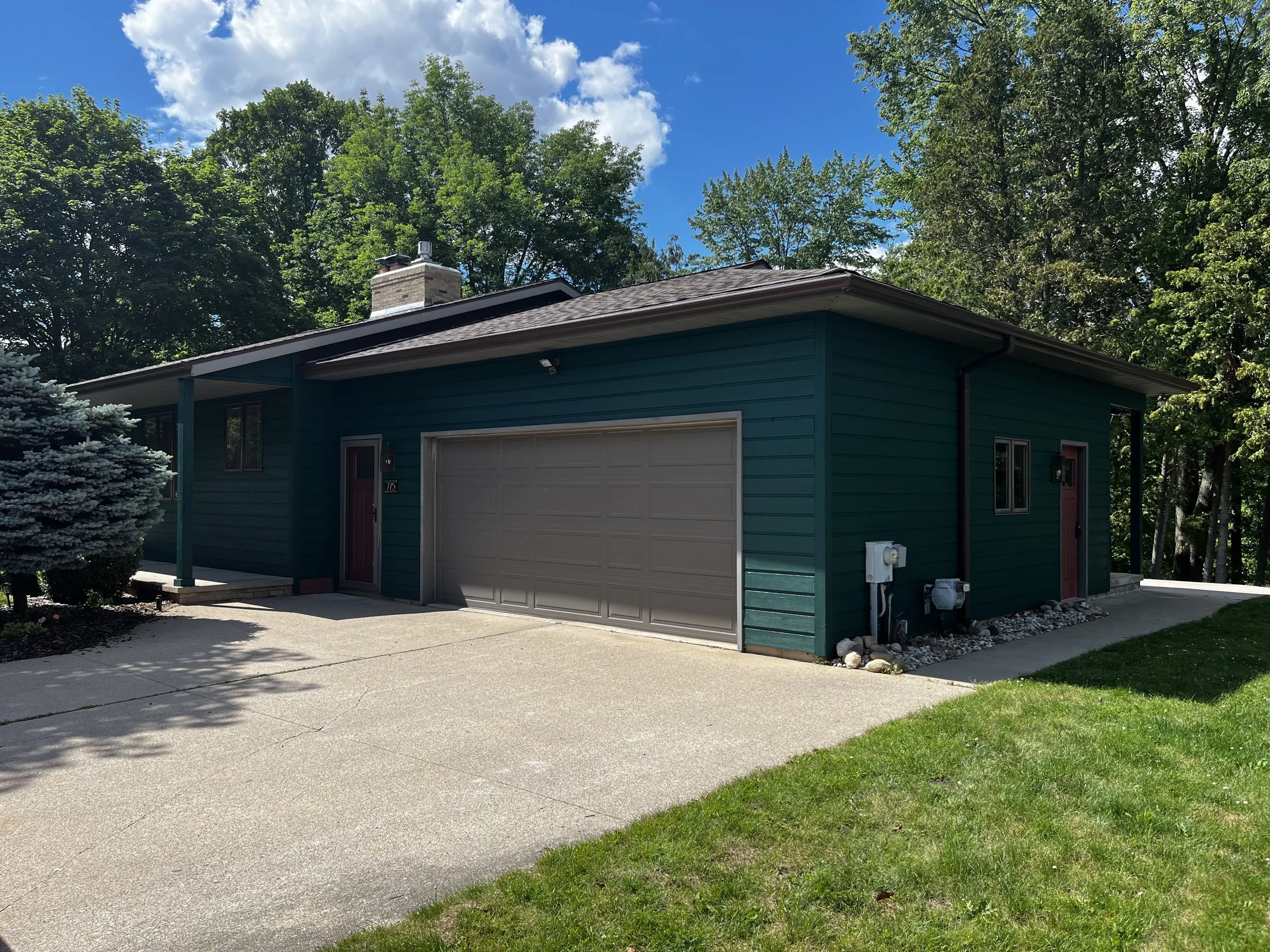 Exterior House Painting in Mount Pleasant, MI 48858 | Lowe Maintenance LLC