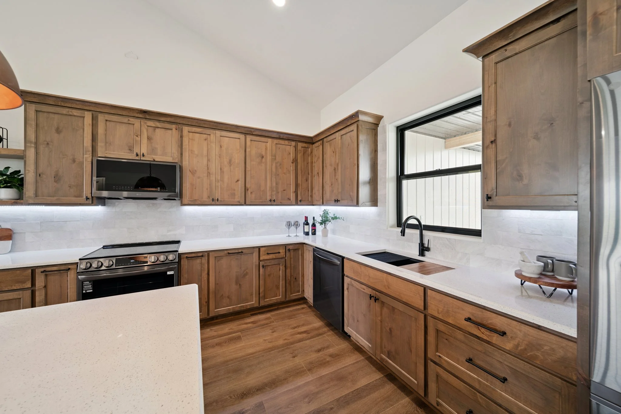 19-web-or-mls-49125-e-130-rd.jpg