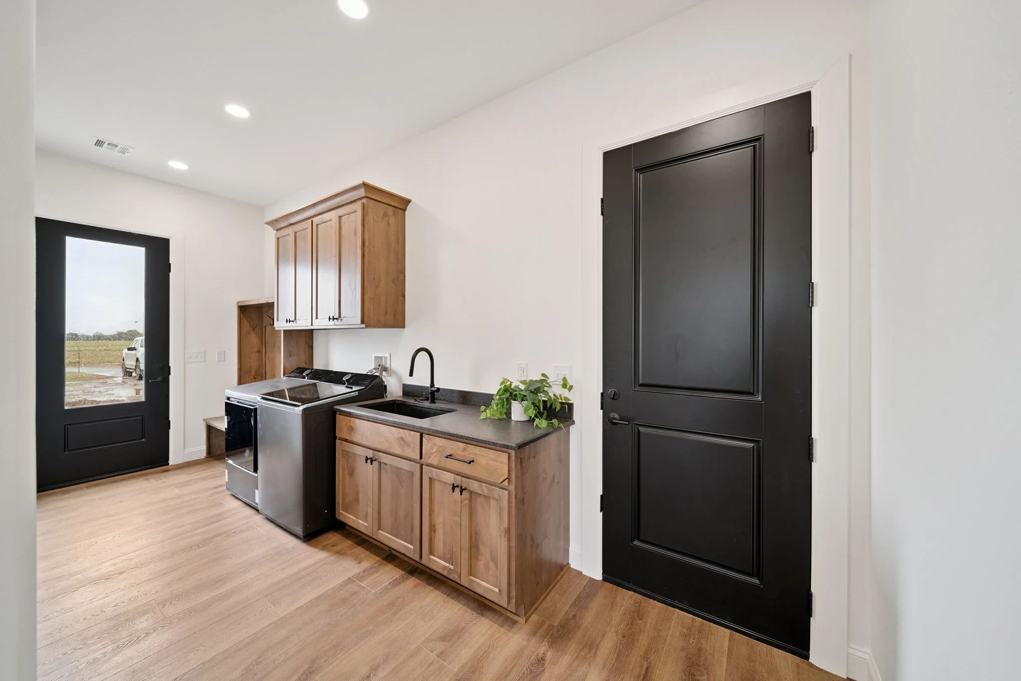 32-web-or-mls-49125-e-130-rd.jpg