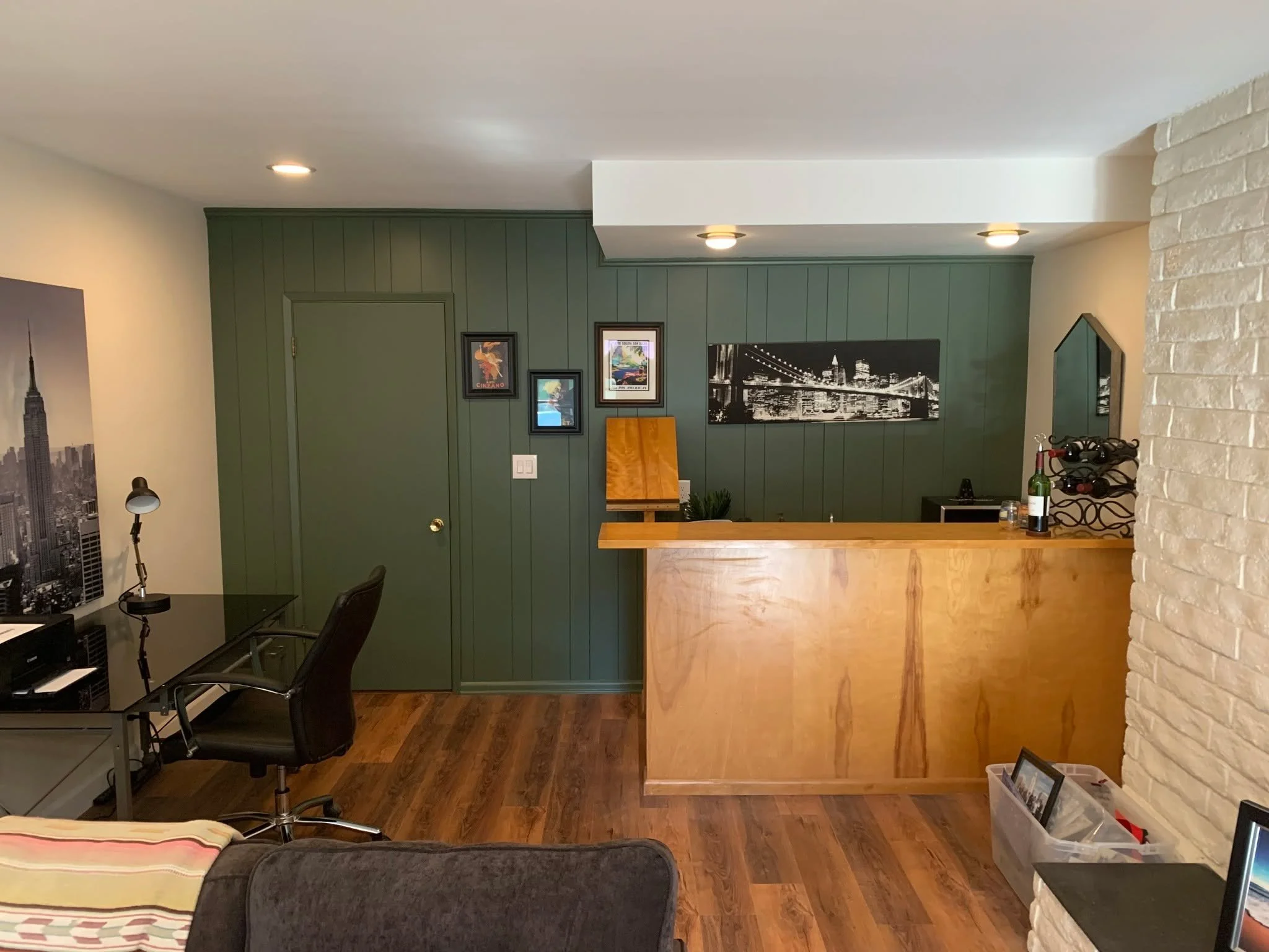 Another clean transformation in CDA ✨
We brought this old, faded wall back to life with a smooth, factory-like spray finish for a modern, durable look. If you&rsquo;re ready to upgrade your space, reach out anytime for a free quote.
📞 Travis | 208-6