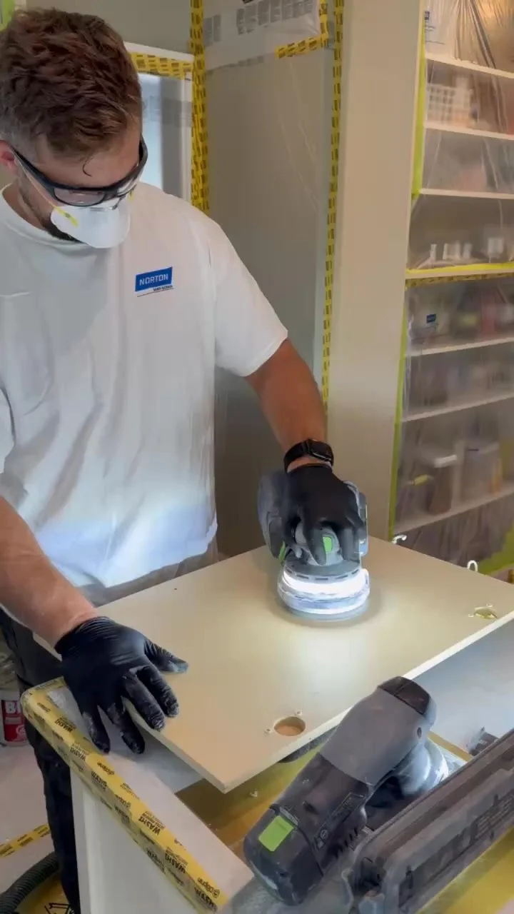 Day2 of a 5day cabinet painting project in CDA ✨
Deep degreasing and detailed sanding today. This is the behind the scenes work that makes cabinets look flawless and hold up for years.

Follow along for the transformation or reach out anytime for a f