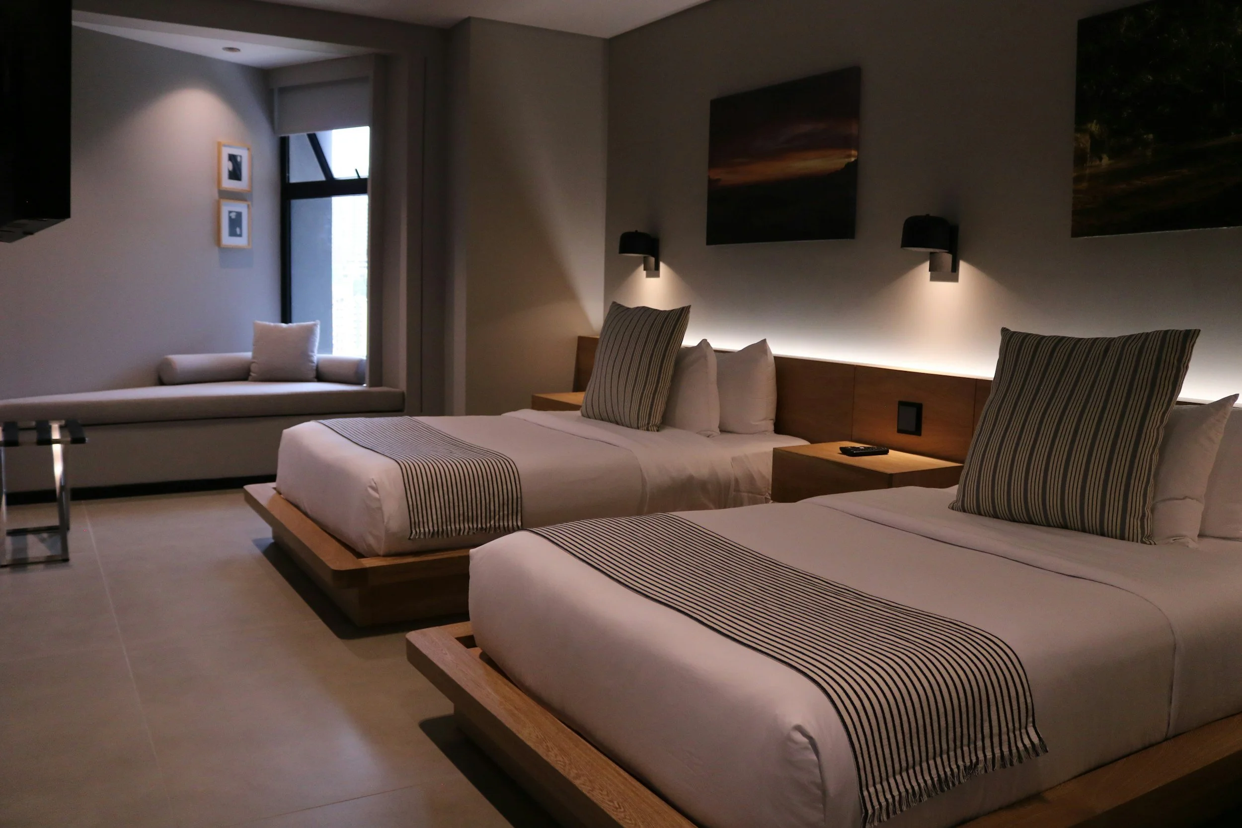 Airbnb deep clean turnover 2 bedrooms