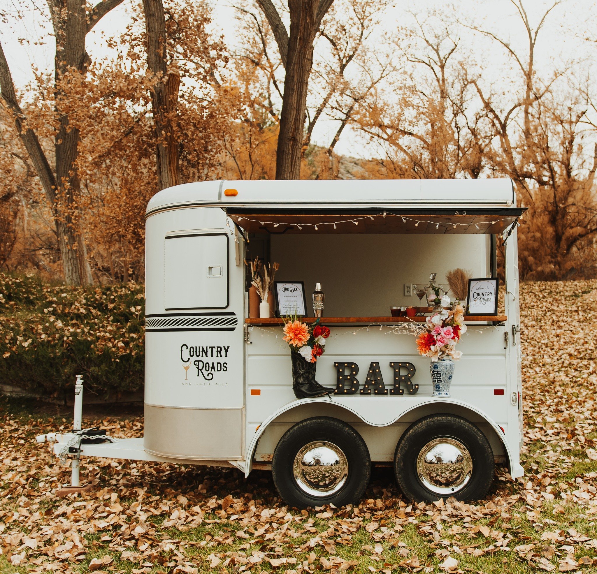 Big parties, small gatherings, and everything in between! Country Roads and Cocktails brings the bar, the vibe, and the experience so you can focus on celebrating.

 #countryroadsandcocktails #mobilebar #eventinspo #farmingtonnm #durangocolorado