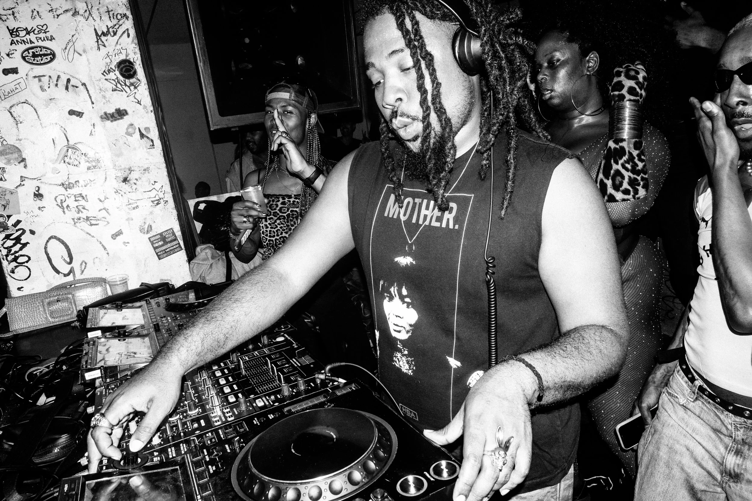 BYRELL-THE-GREAT-PARIS-PRETO-NOVO-DJ-PUMA-MYLES-LOFTIN-MECCANYC-OFFICE1102-O1102