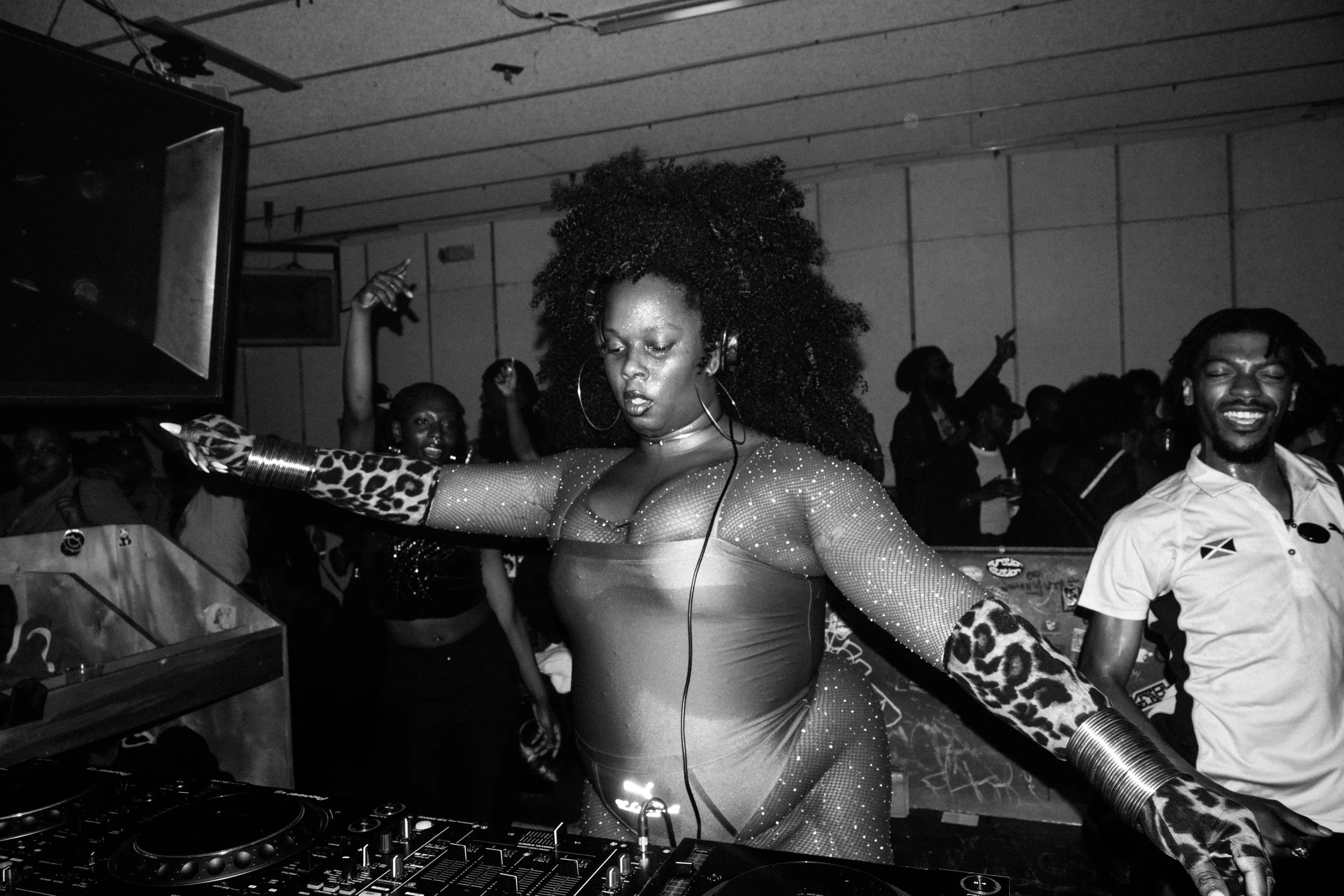 DANIRO-DJ-PUMA-MYLES-LOFTIN-MECCANYC-OFFICE1102-O1102
