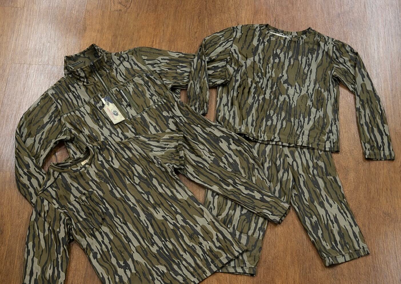 🦌YOUTH CAMO🦌

✔️ Camo pants
✔️ Cozy pullovers
✔️ Lightweight performance hoodies
✔️ Long-sleeve performance shirts

@properlytied 😎