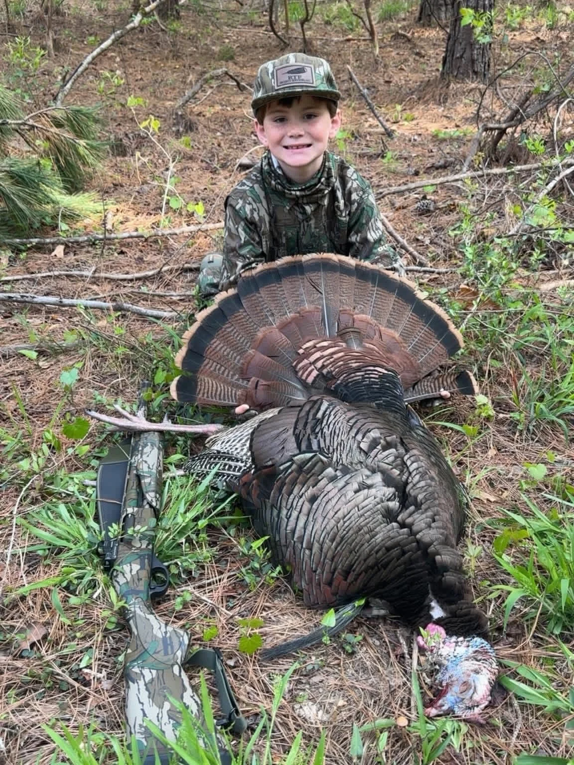 Turkey season looks good on these boys 🦃👏🏻
2 young fellas gettin&rsquo; it DONE&mdash;Village style!!😎