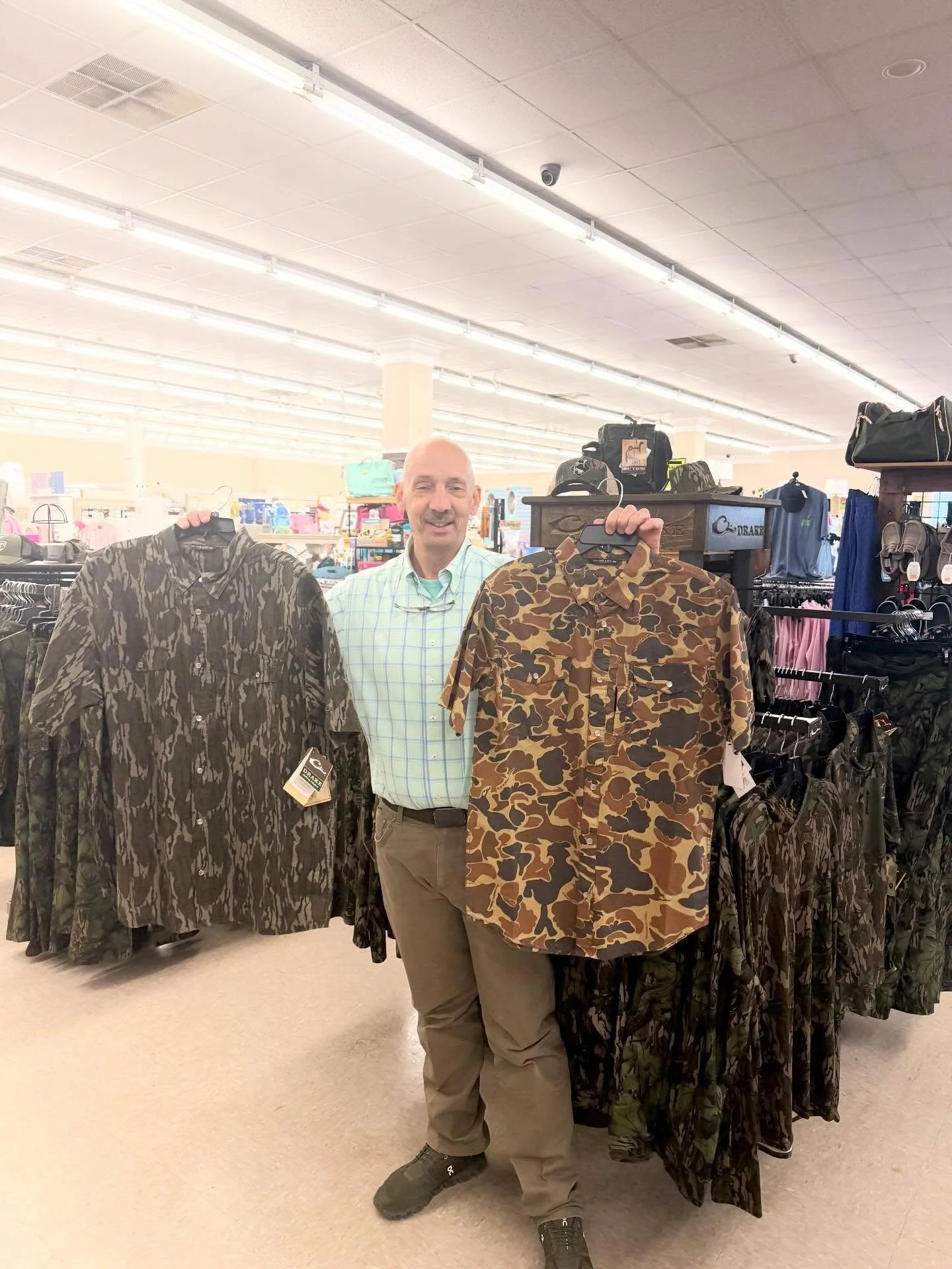 Shane said bring back the classics 😎👏🏻🌿
Old school camo &amp; Bottomland pearl snap button-ups from Drake just hit the racks!!!!!😎