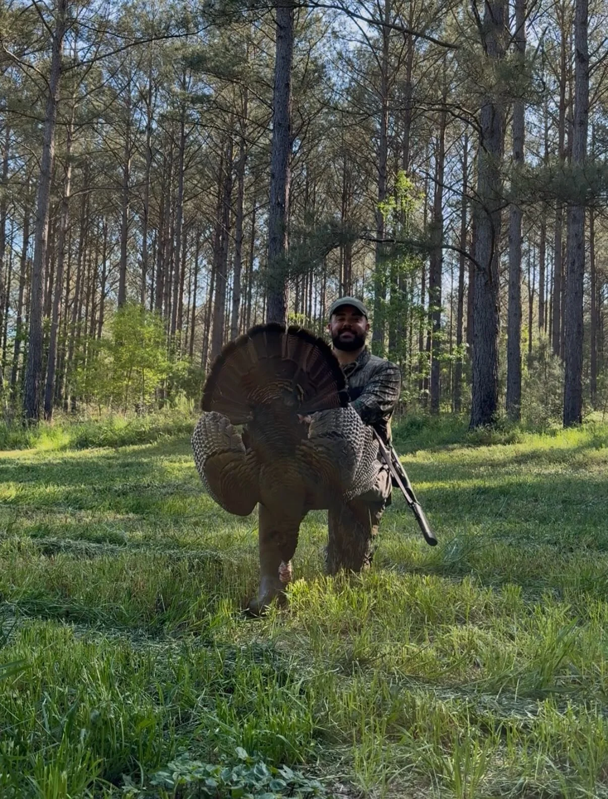 Village essentials 🦃
Hat ✔️
Crew ✔️
Gobblers ✔️

Congrats to Caleb Sullivan, Tyler Deal, and Collins Robison on a great hunt!😎