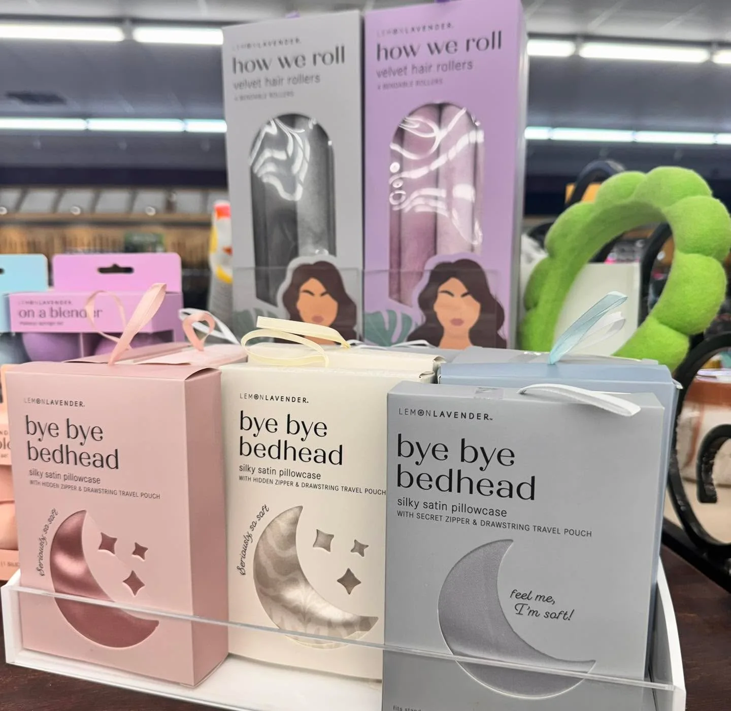 Our LemonLavender collection is perfect whether you are treating yourself, or looking for a perfect gift! 💛✨