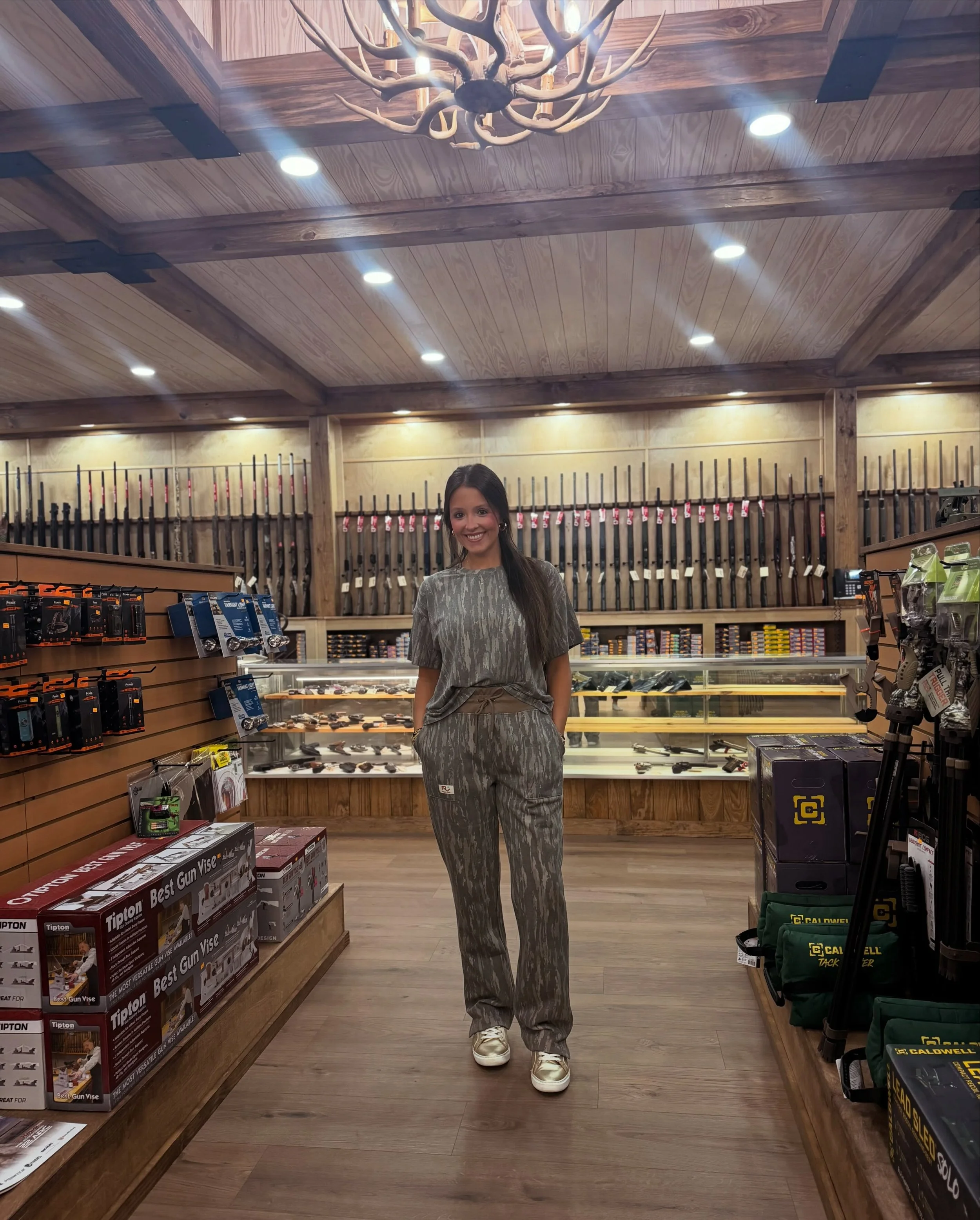 Camo, but make it CUTE. 🤎🌿✨

This Ridge &amp; Vale set is the perfect mix of comfy + outdoorsy! Pair it with your favorite sneakers and you&rsquo;re ready for anything. 🙌

Come see us and grab yours before they&rsquo;re gone! 🛍️