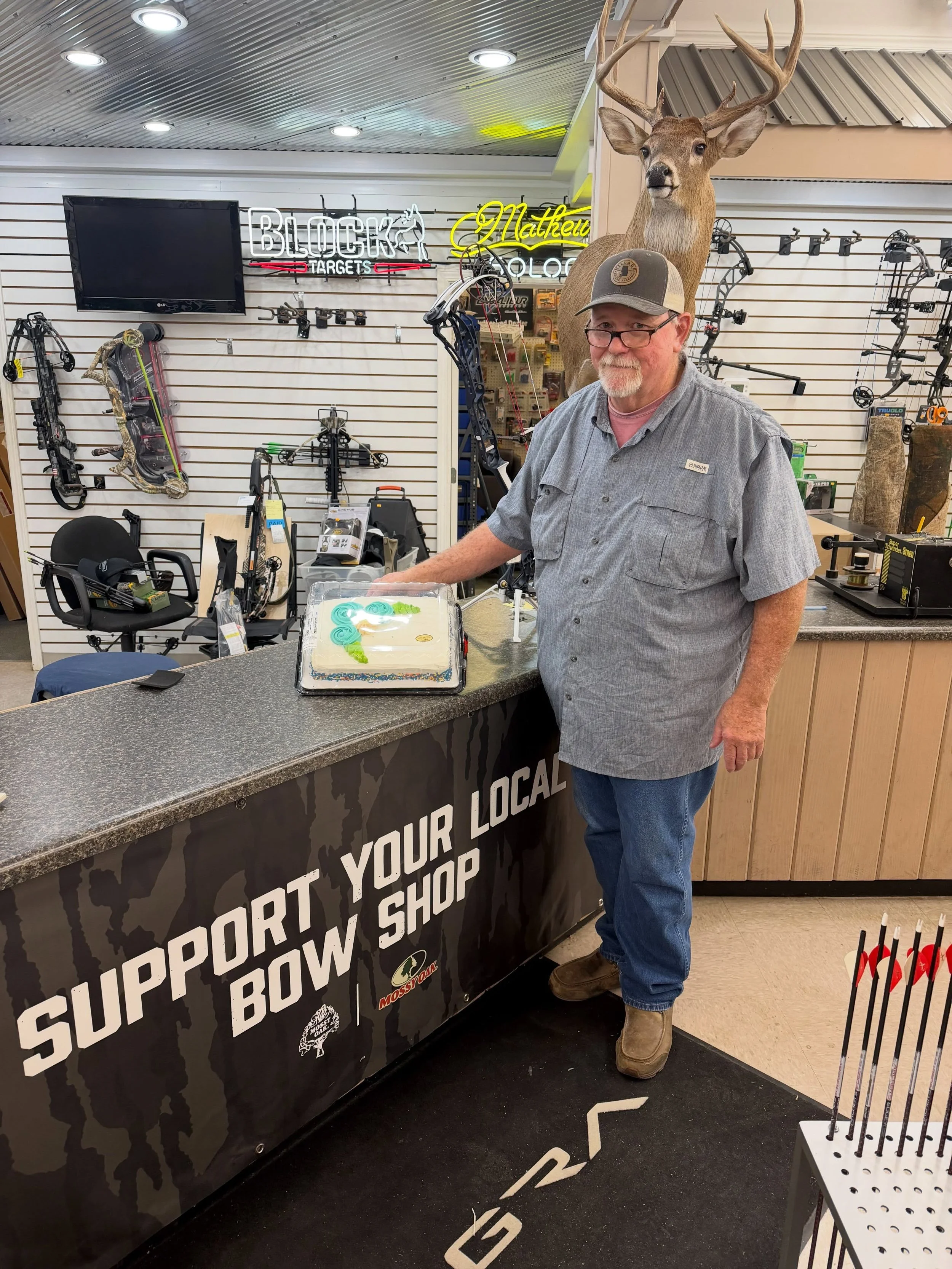 🎉 Happy Birthday to our bow man, Dean! 🏹🎂

We hope you have a great day! If you&rsquo;ve ever needed help getting a bow set up at Village, chances are Dean has taken care of you! 🙌🏼

Help us wish him a HAPPY BIRTHDAY! 🎉🏹
