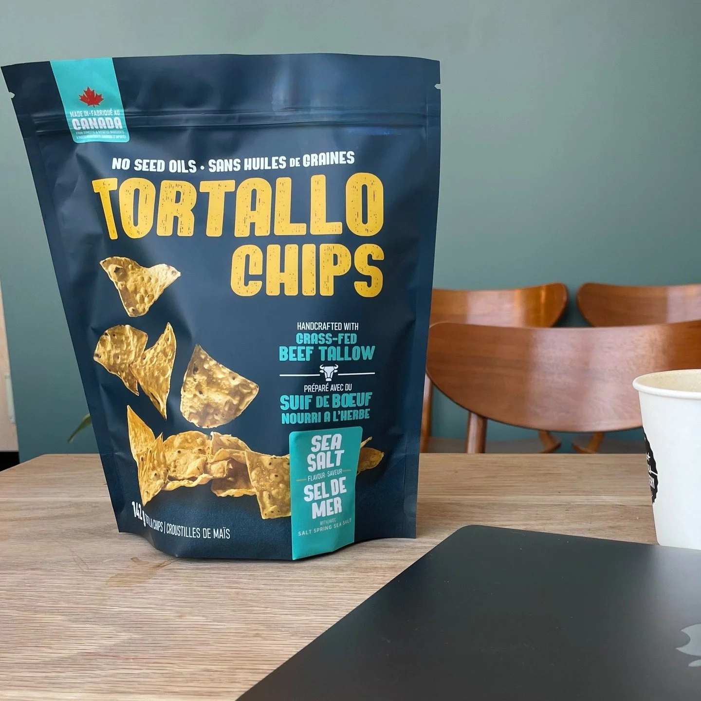 Coffee and a delicious seed oil free snack.
#TortalloChips
#CookedInTallow
#seedoilfree 
#RealIngredients
#CanadianMade
#TorontoEats
#TorontoFitness
#TorontoWellness
#coffeelover
#snacks