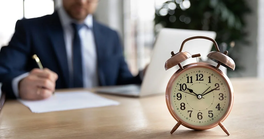 Horas extras: quando são devidas e como reavê-las