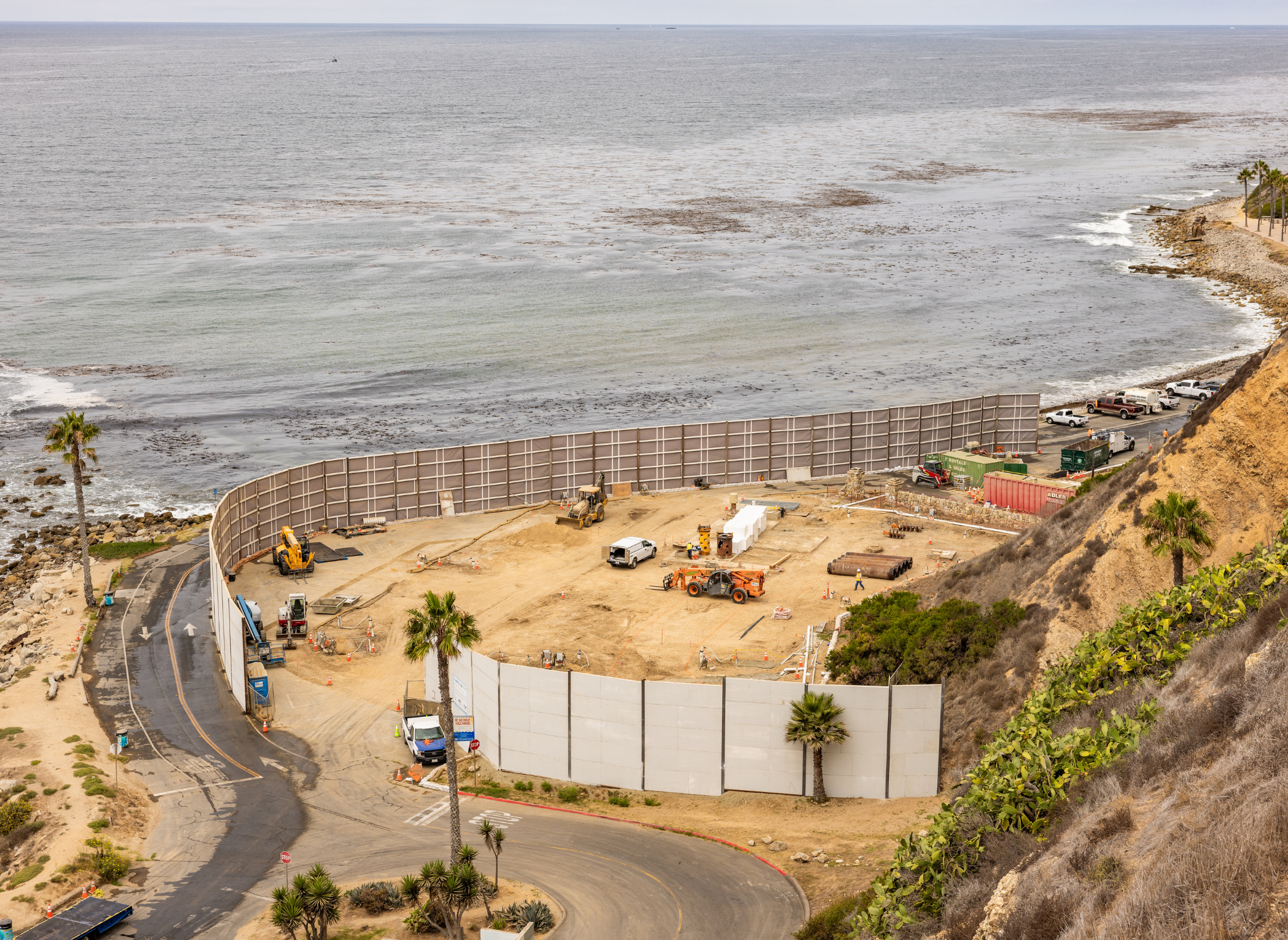 Temporary Sound Wall Installation Underway; Beach Remains Open