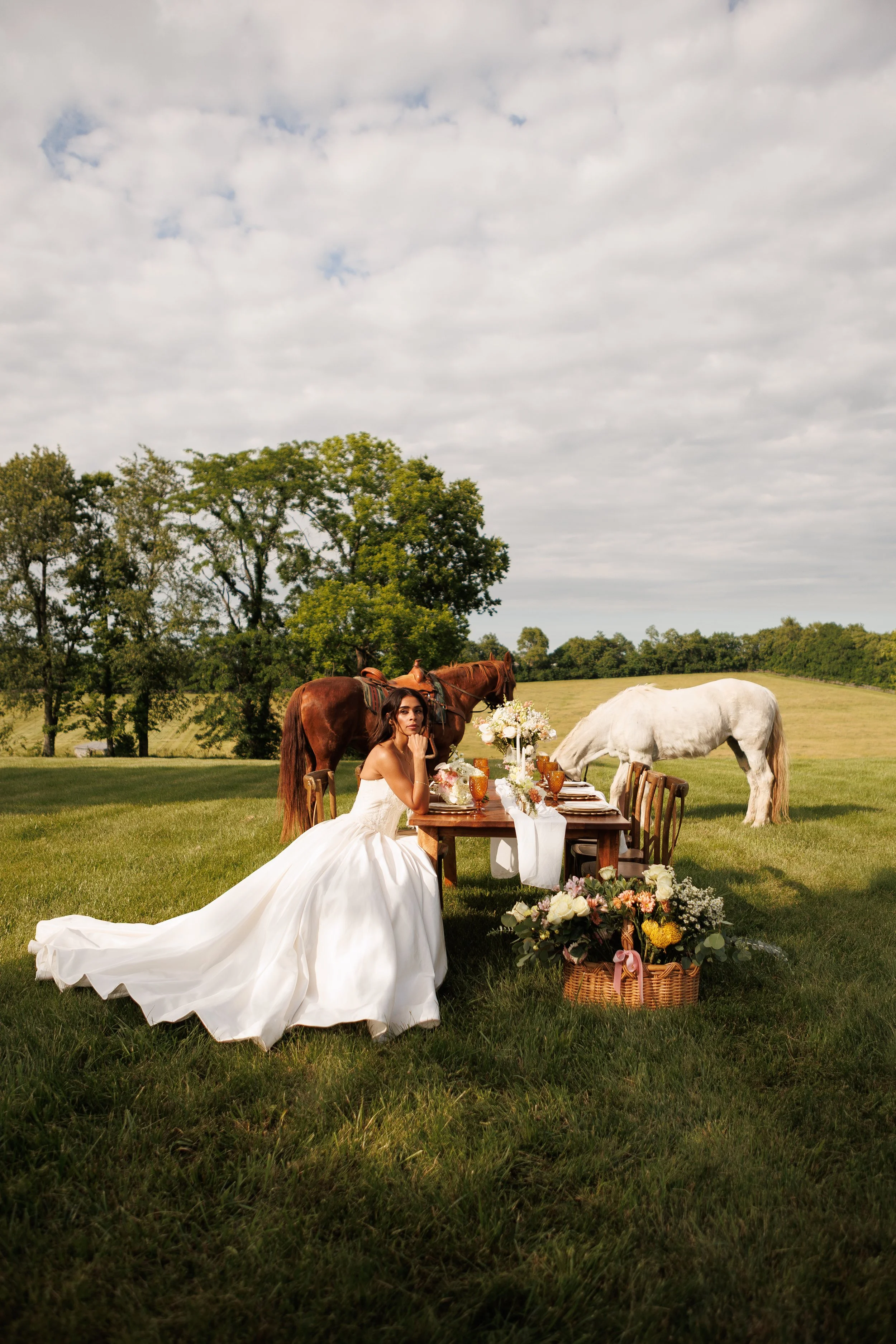 Kentucky weddings, luxury wedding planners, horses,