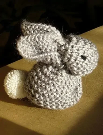Knitting-for-kids-bunnies.jpg.webp