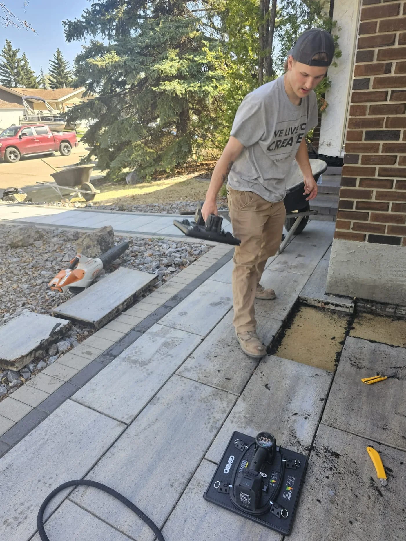 Laying grande paving stone