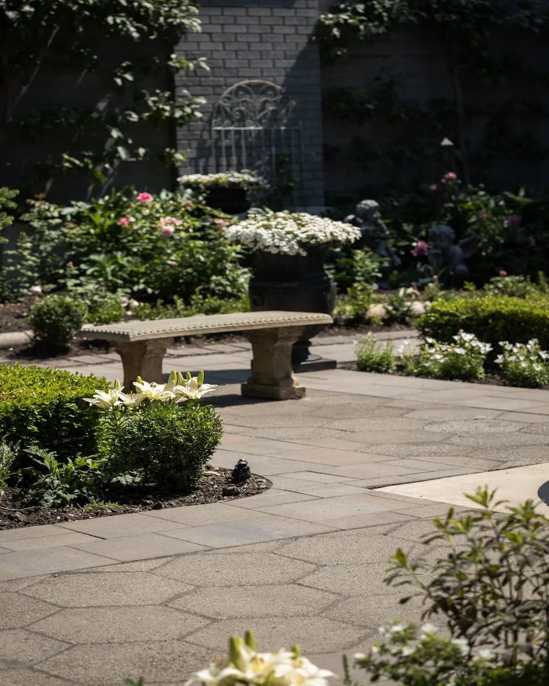 Eco Friendly Landscaping with Reused Pavers 🌱♻️

At Blue Isle Landscaping, we believe great landscapes should be both beautiful and environmentally conscious. By reusing materials like pavers and incorporating sustainable design choices, we create o
