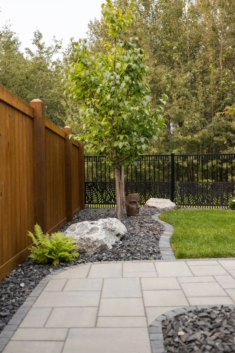 Smooth 3 piece pattern walkway