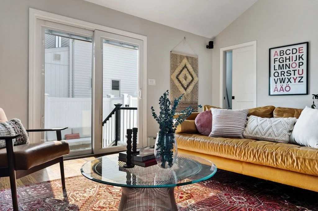 FamilyRoom.jpg