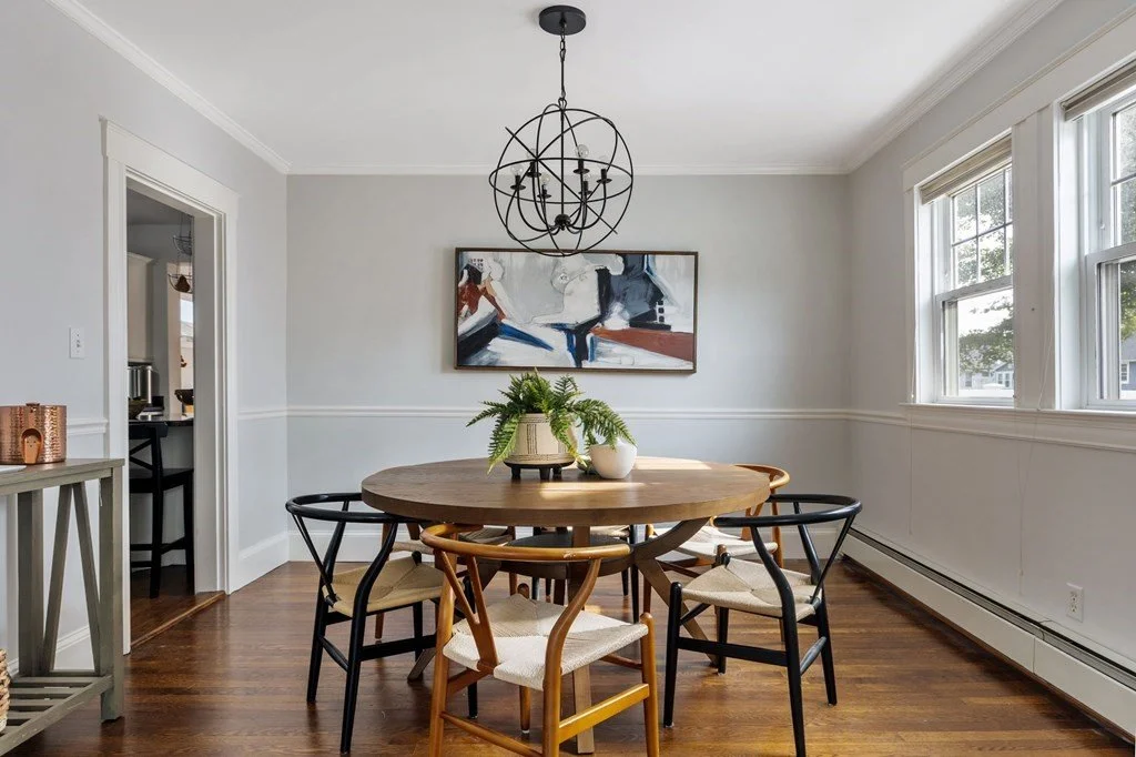 DiningRoom.jpg