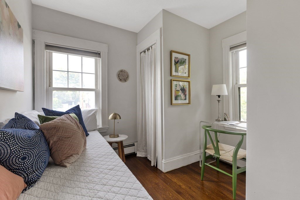SmallBedroom.jpg