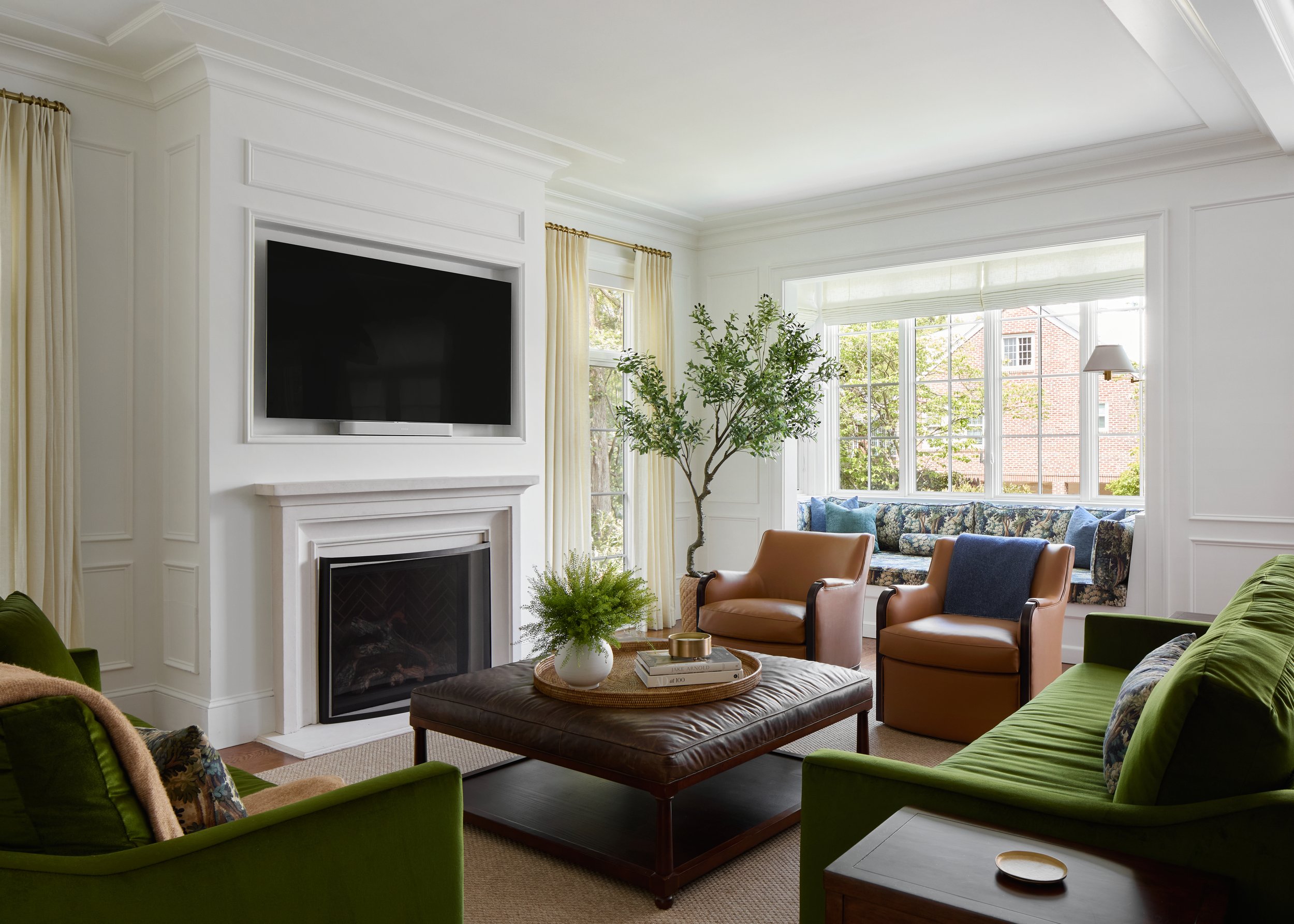 11_Family Room_20508 1 1©KeyannaBowen.jpg