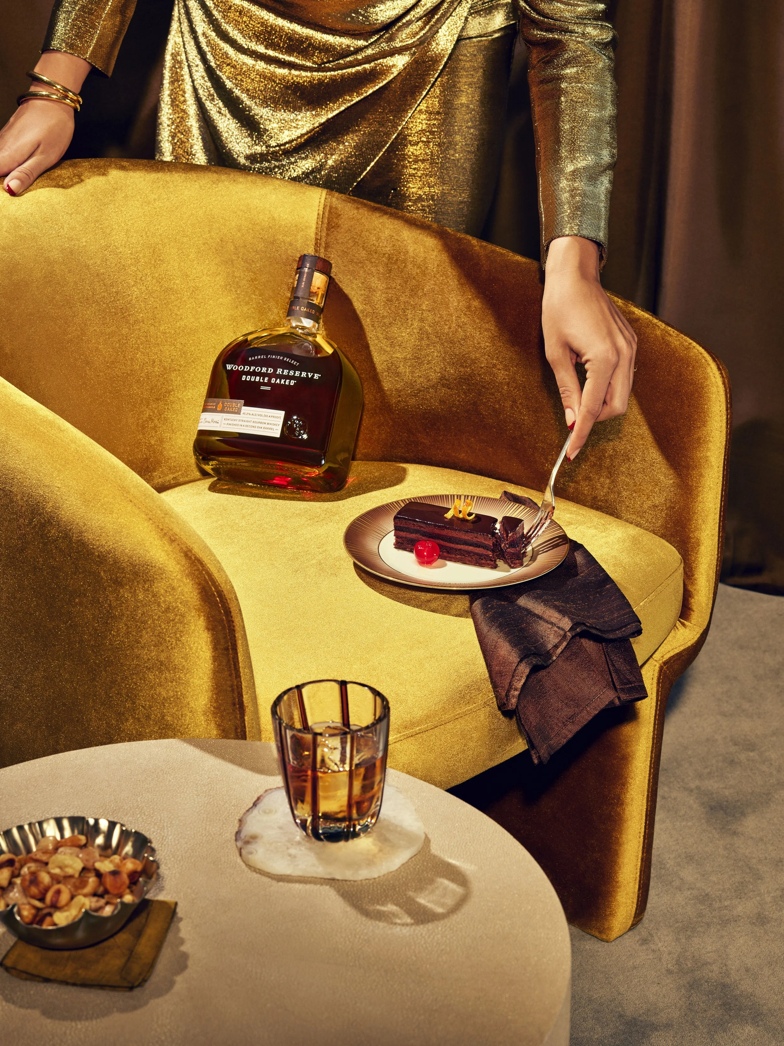 DOUBLE_OAKED_CHOCOLATE_CAKE_0118_B.jpg