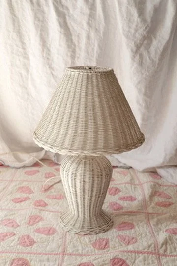 seaside wicker lamp
