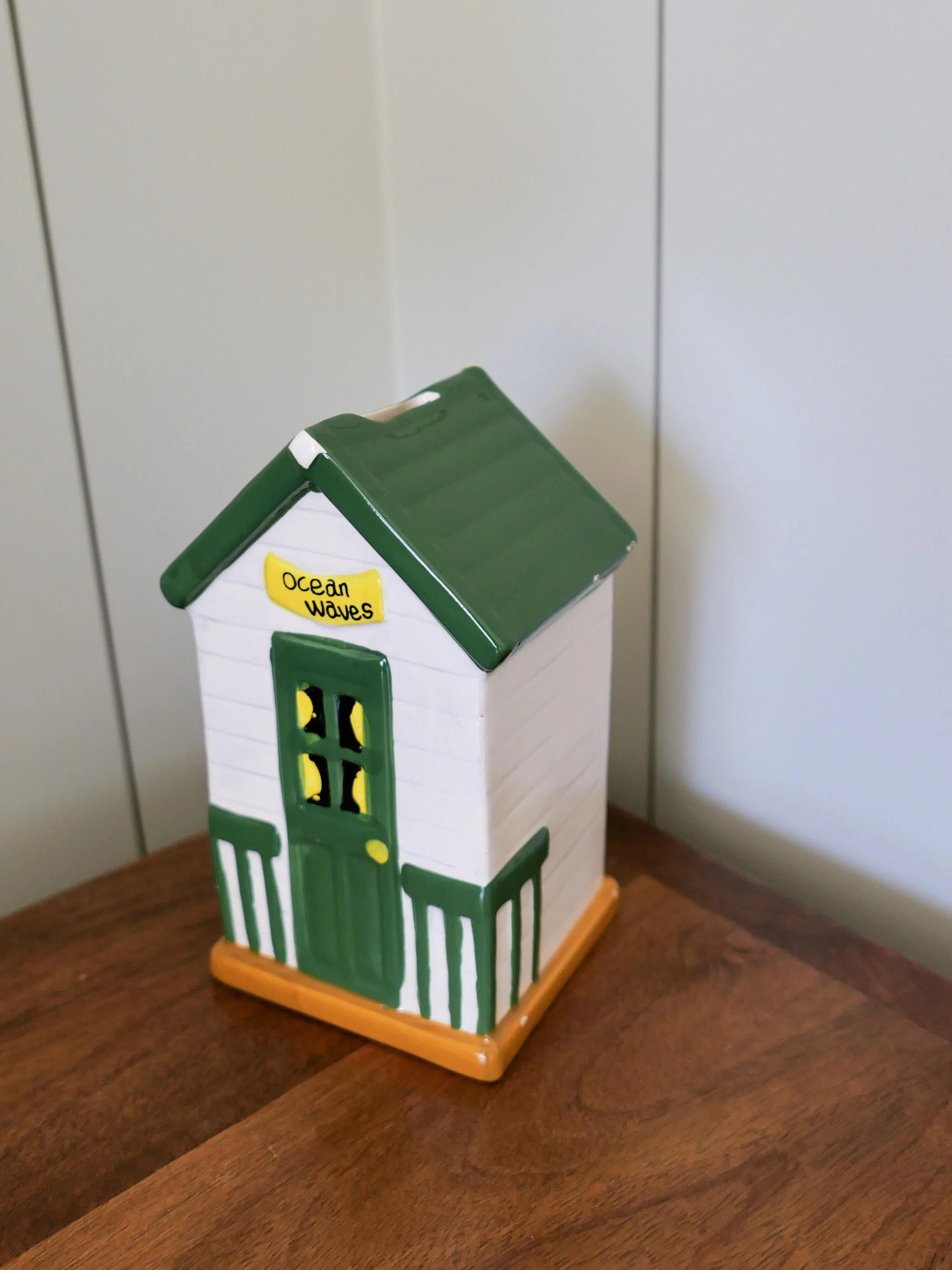 ocean waves coin bank