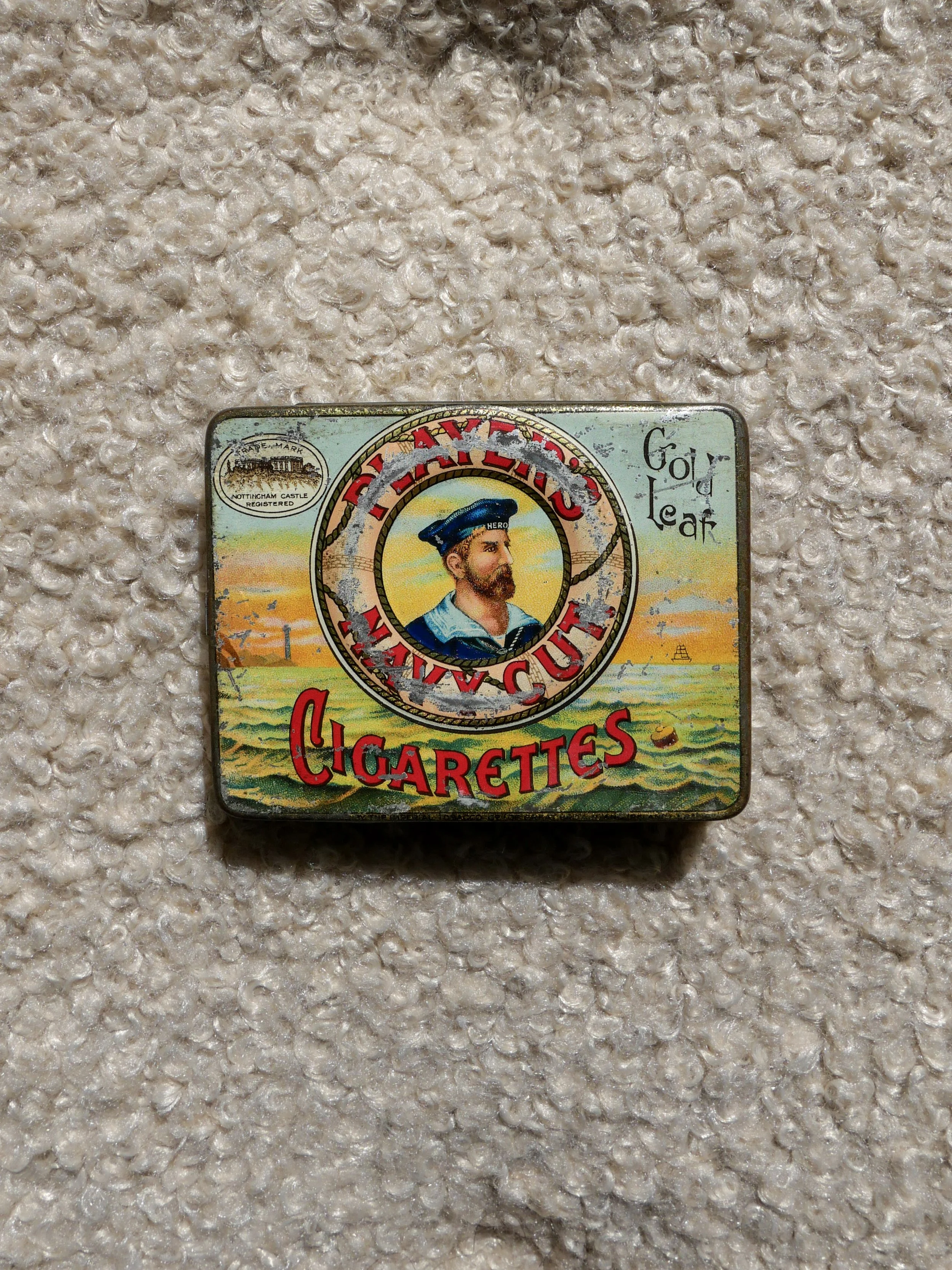player’s navy cut tin