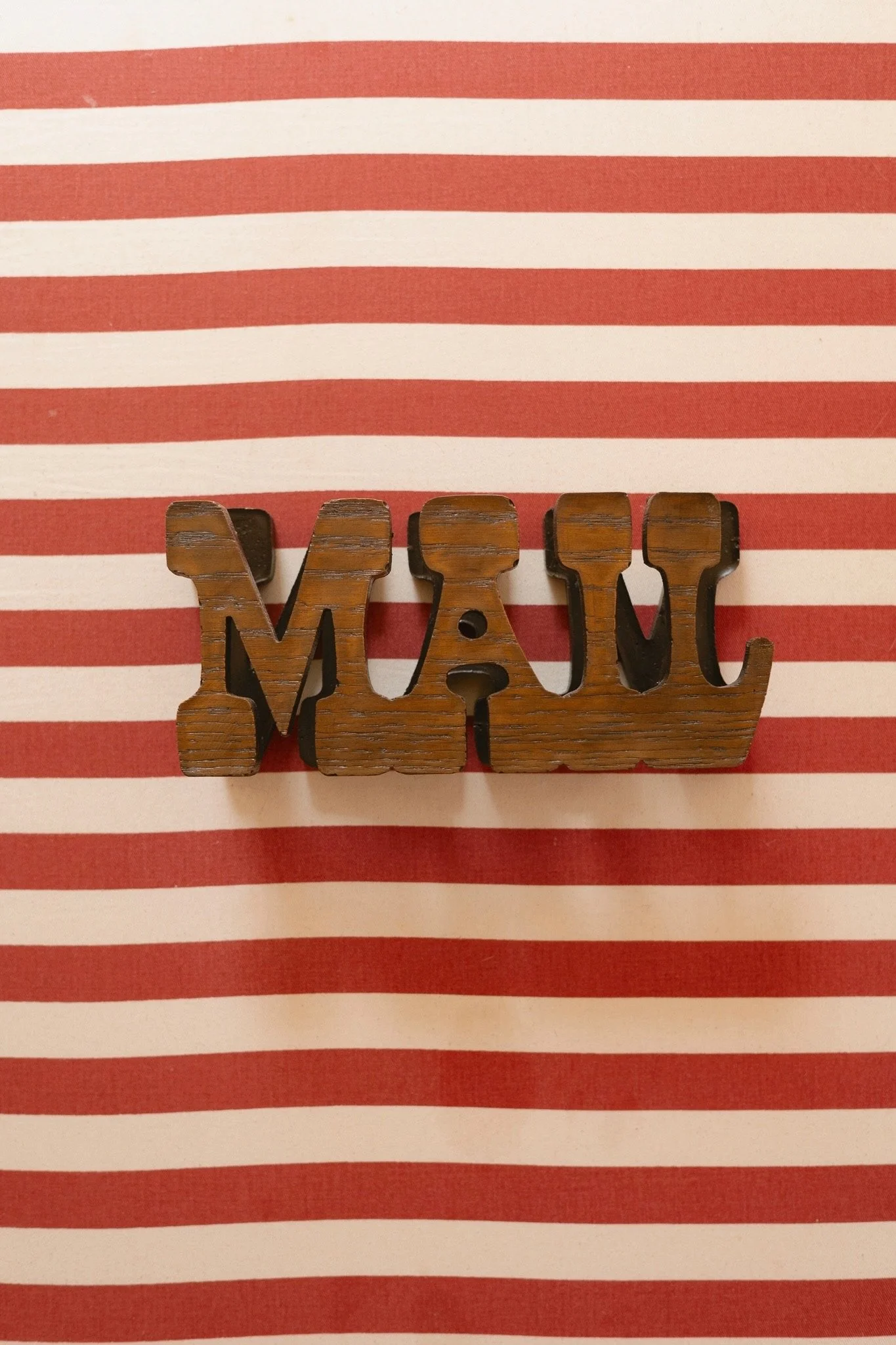 the postman’s holder, sign