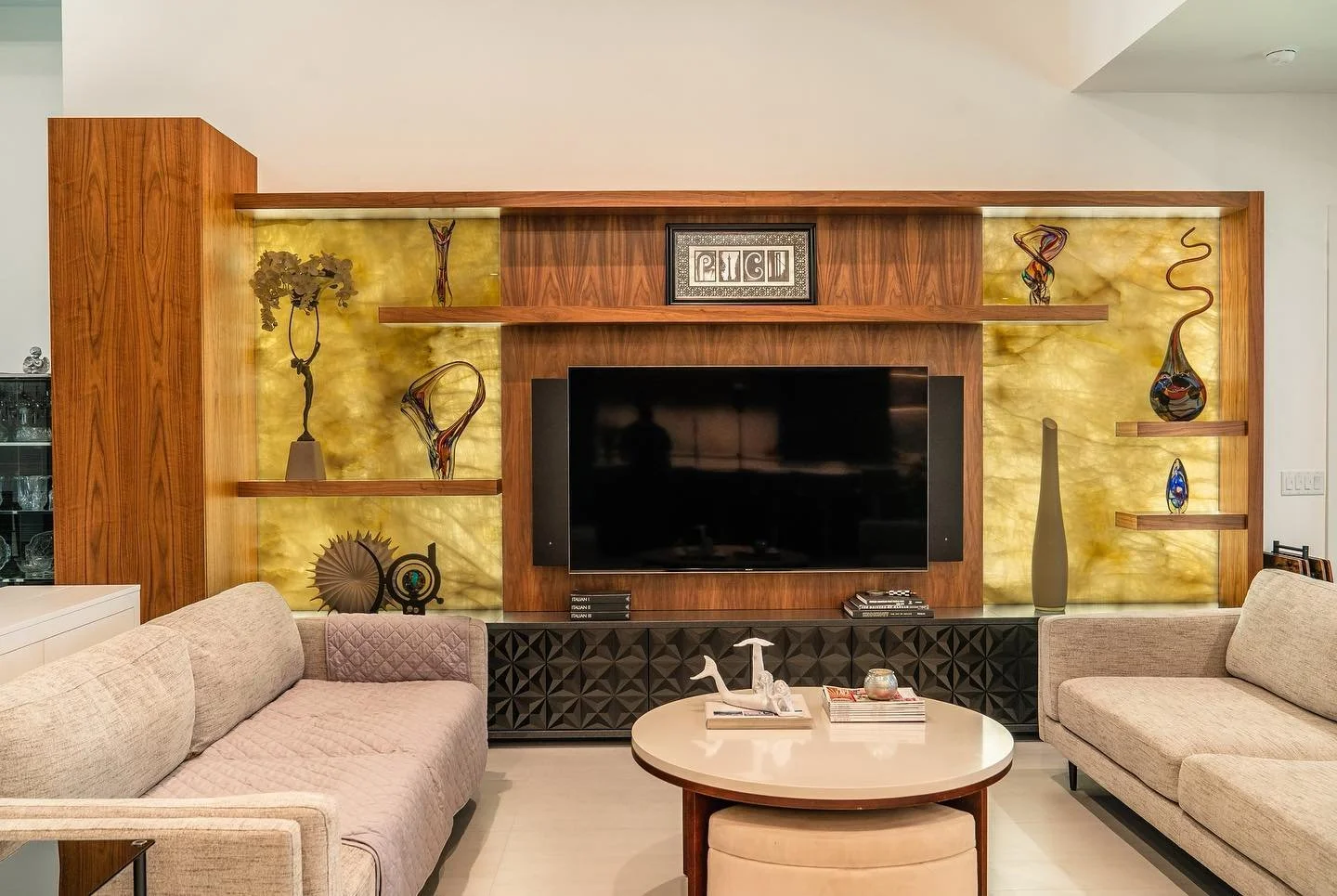 Pici living room.jpg