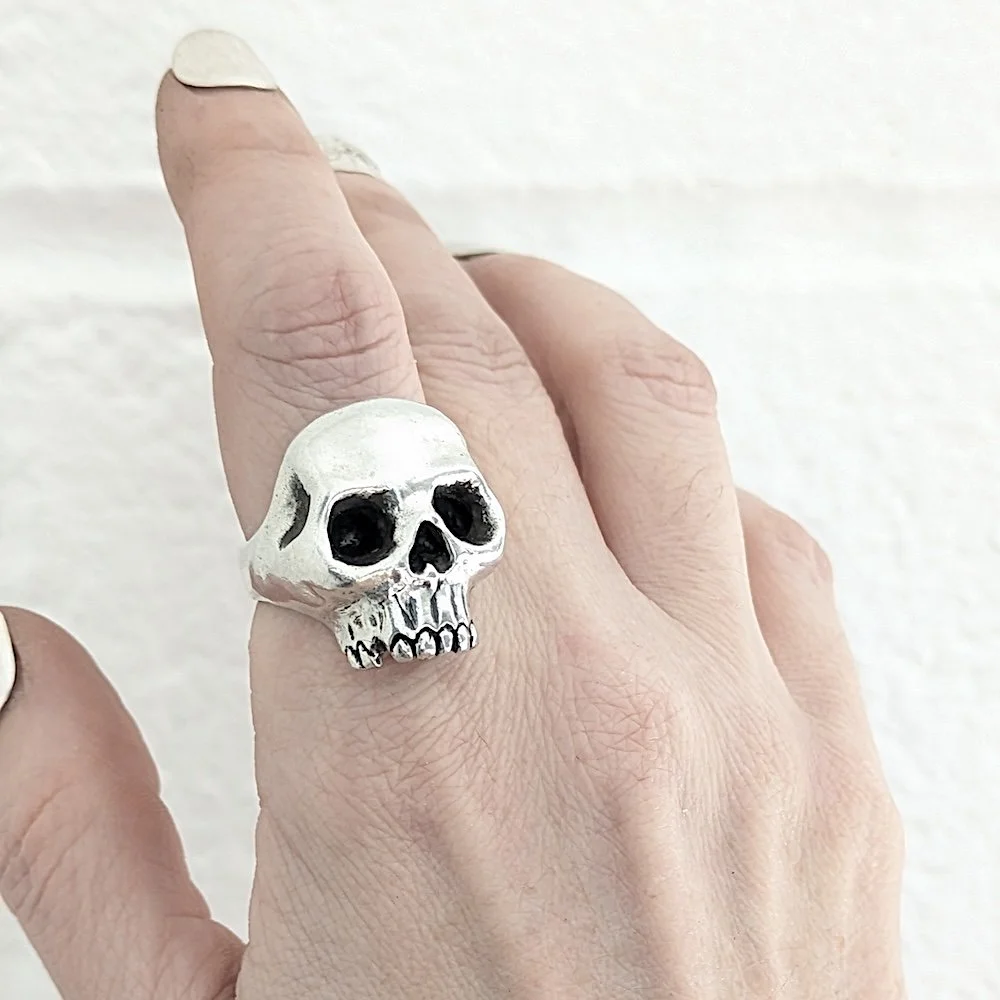 skull1.jpg