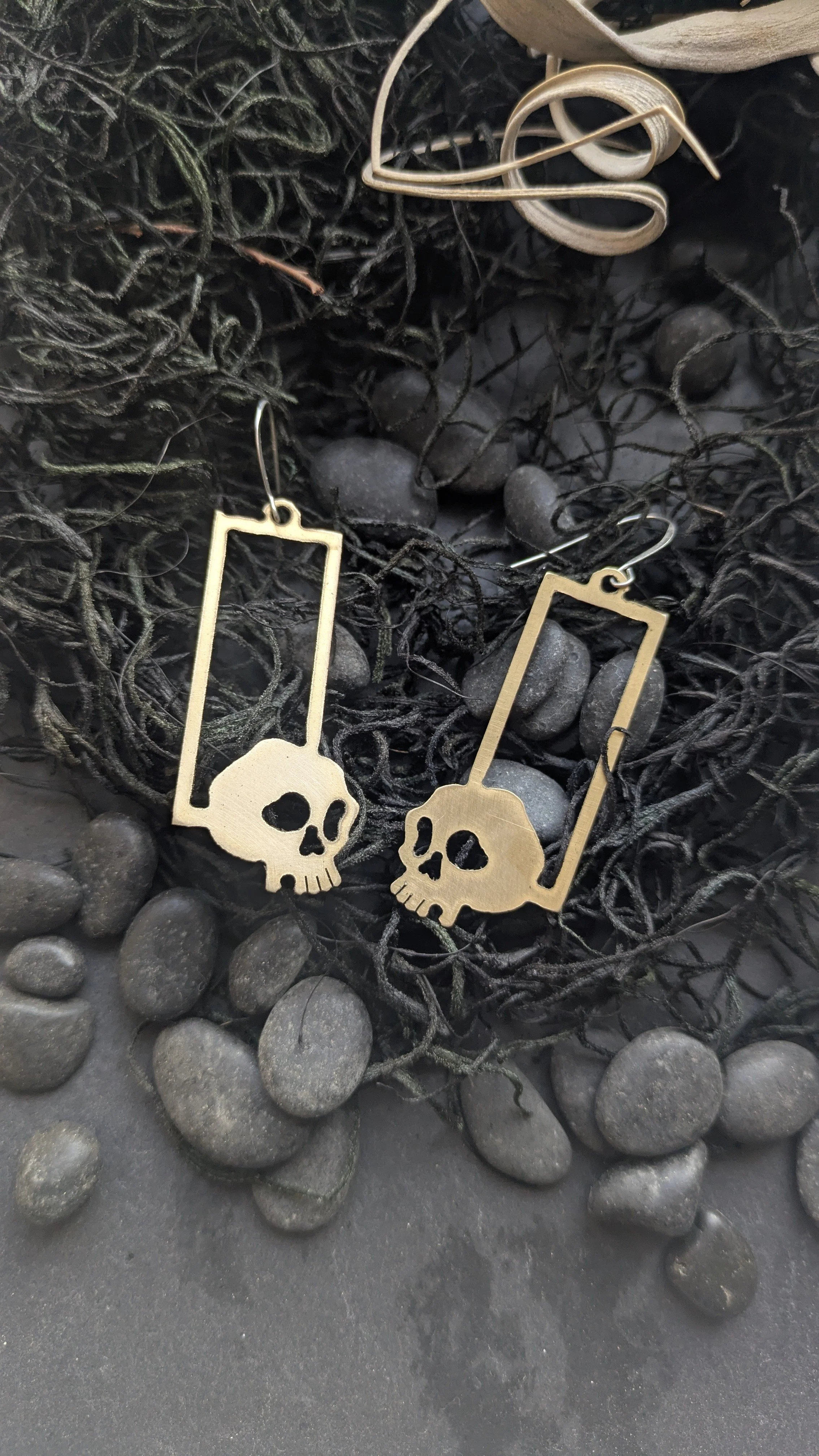 Skull danglies - rectangle