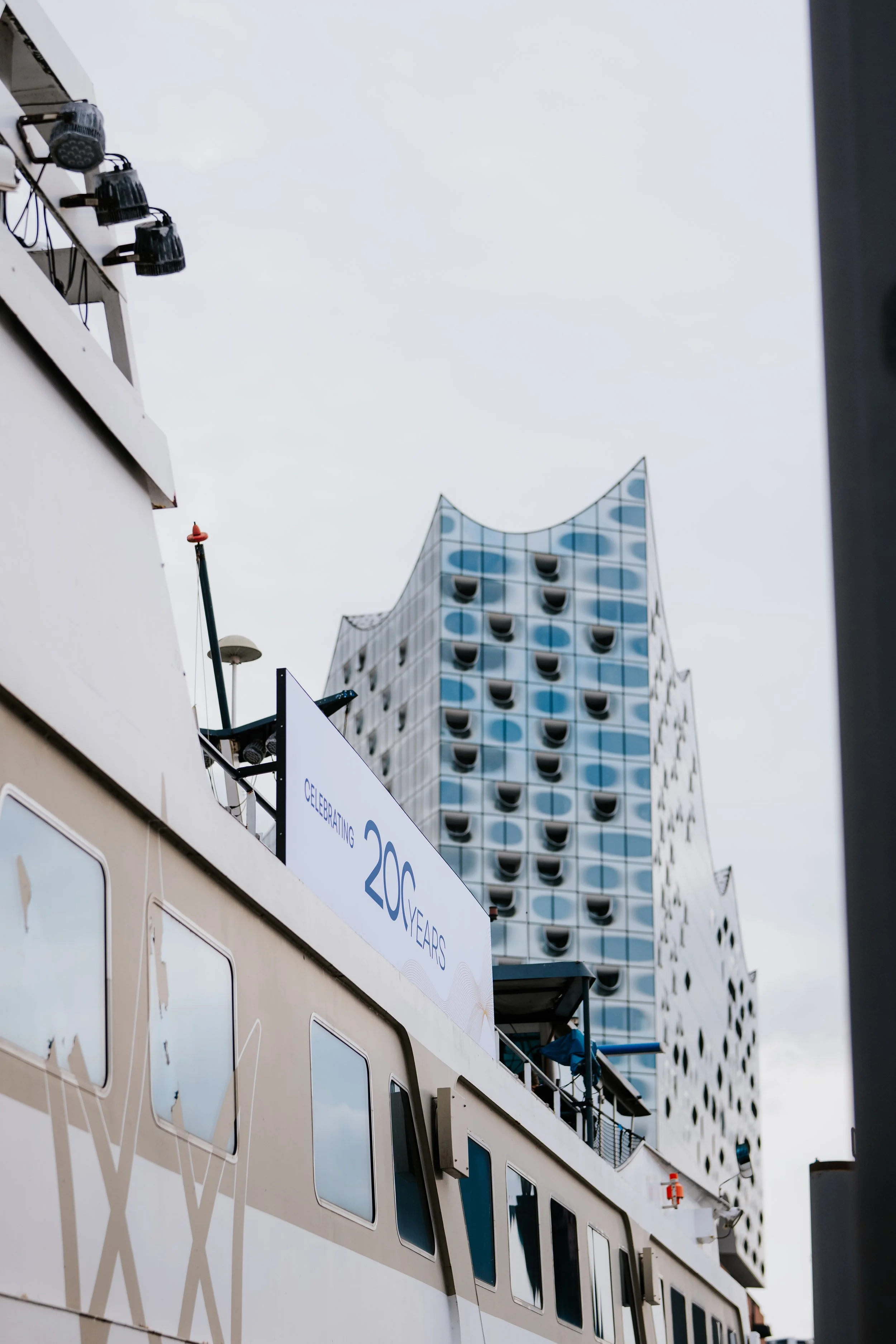 ZERTUS200_Day-2-RobinSchmiedebachPhoto-0004.jpg