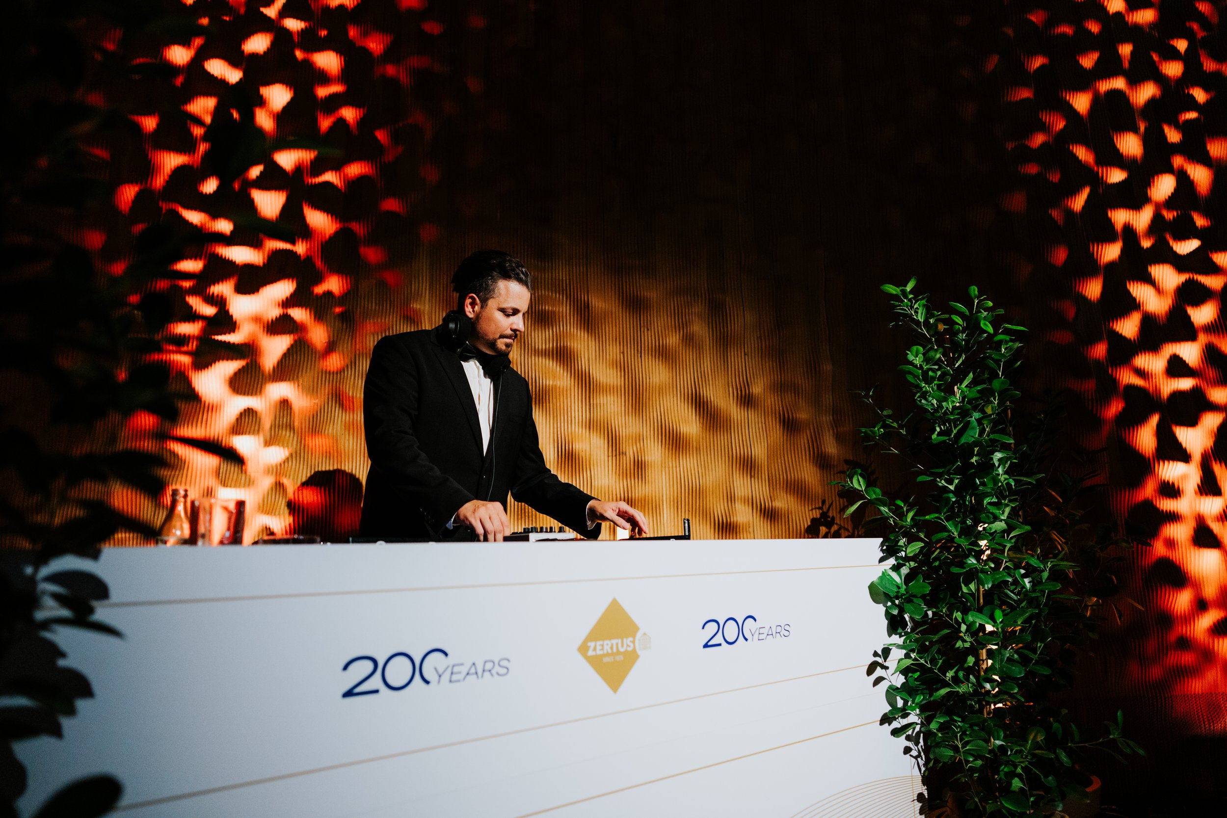ZERTUS200_Day-2-RobinSchmiedebachPhoto-0871.jpg
