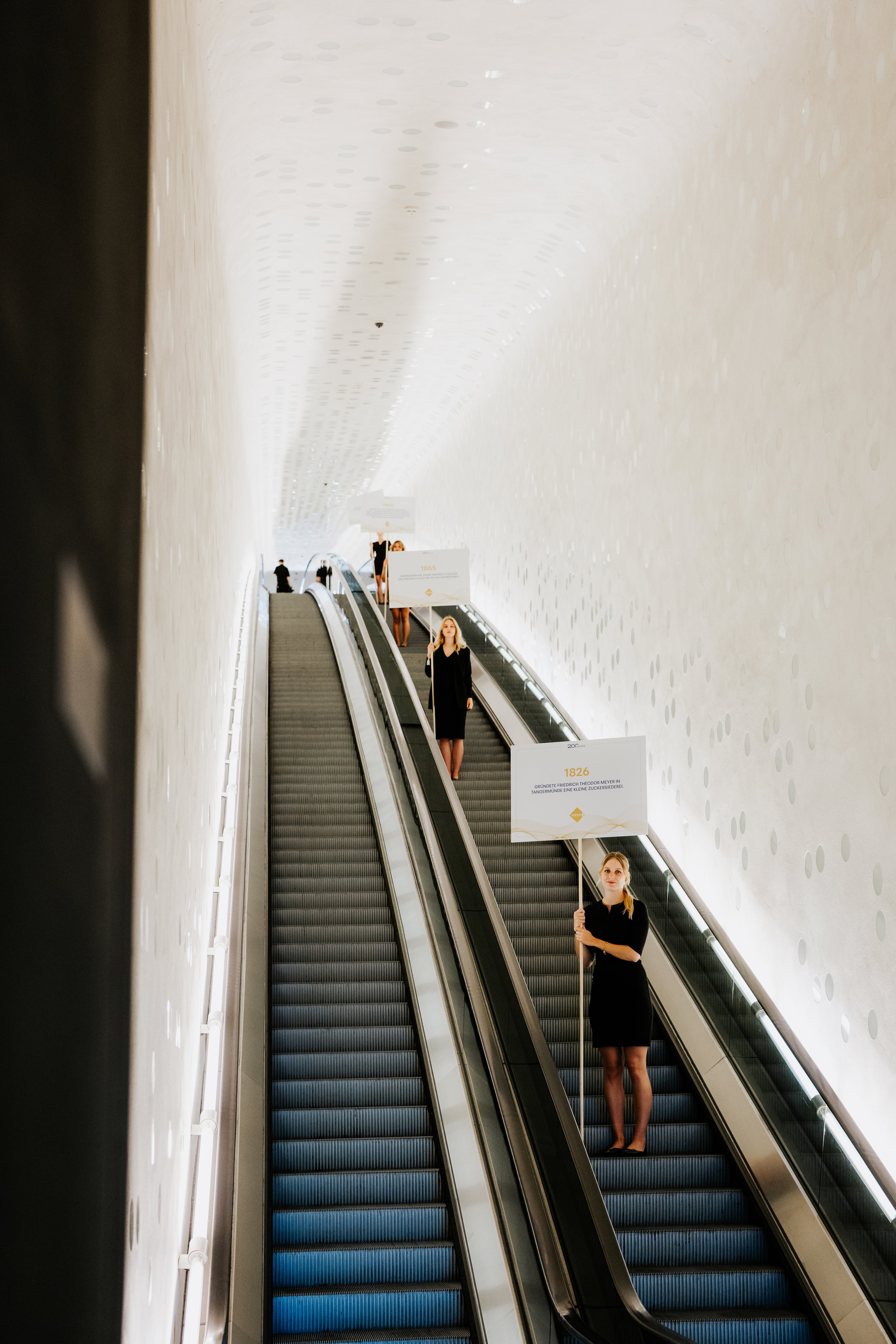 ZERTUS200_Day-2-RobinSchmiedebachPhoto-0429.jpg