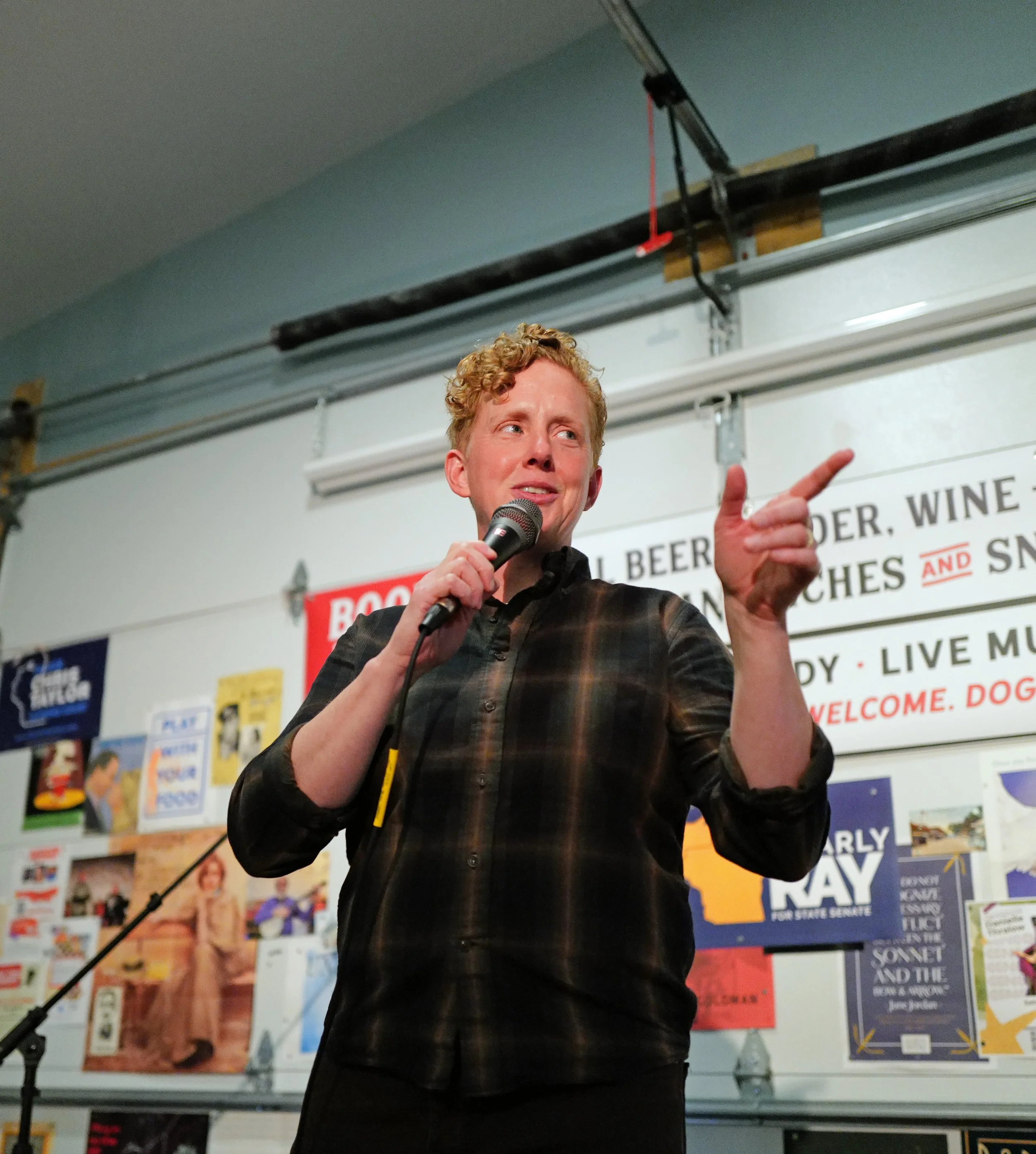 Angela Stroud speaks at fundraising event