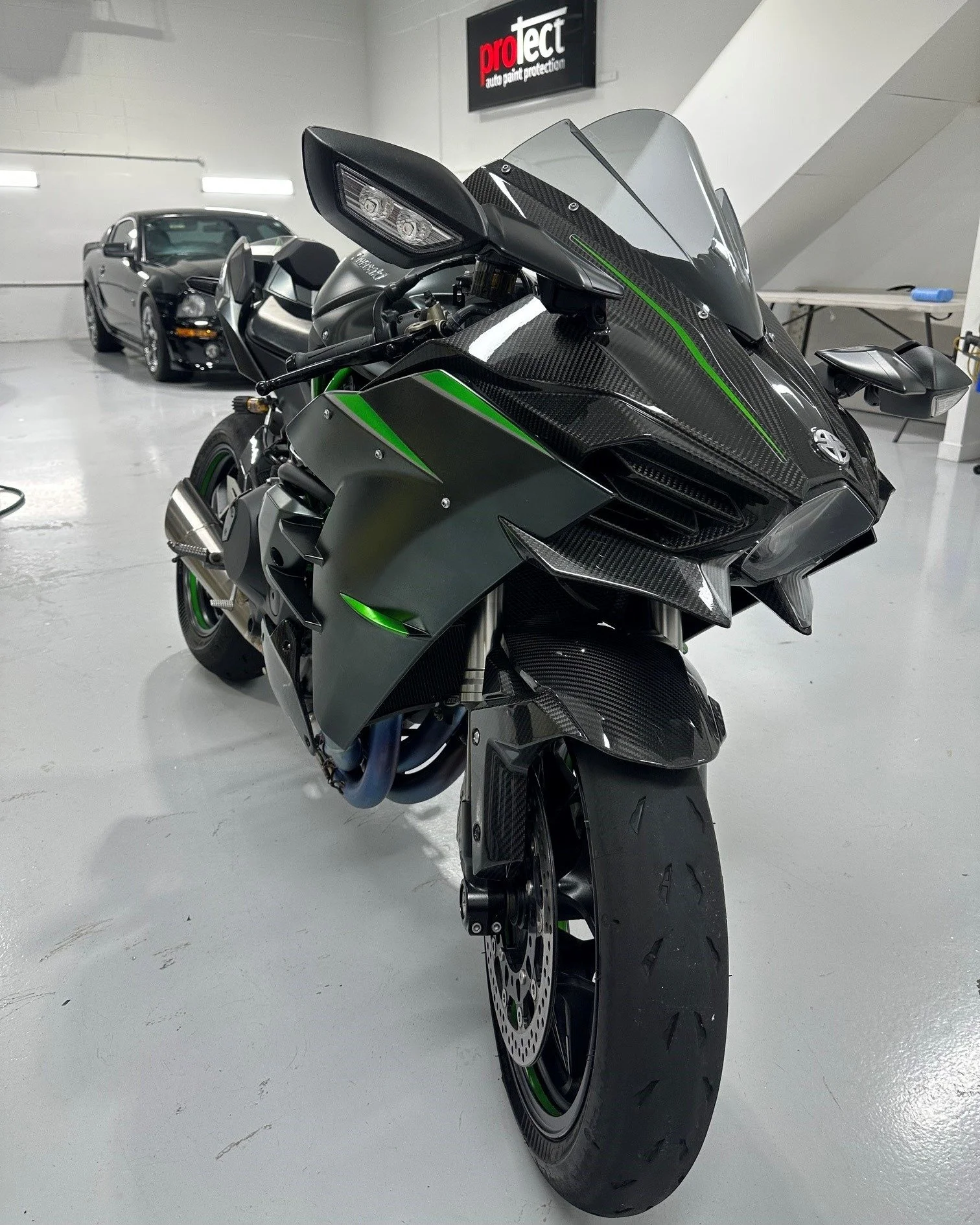 Two wheels deserve the same protection. 🏍️

This Kawasaki came through the Protect workshop for paint protection film, with the intricate carbon fibre and bodywork making this one a seriously satisfying job for the team.

Motorcycles might have less