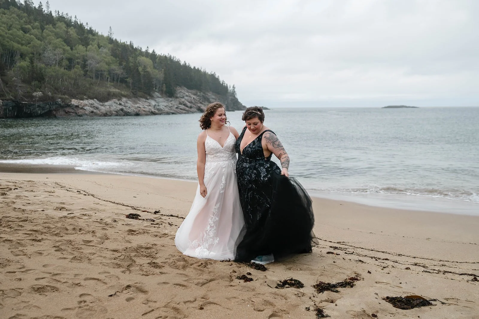 lesbian beach elopement in maine