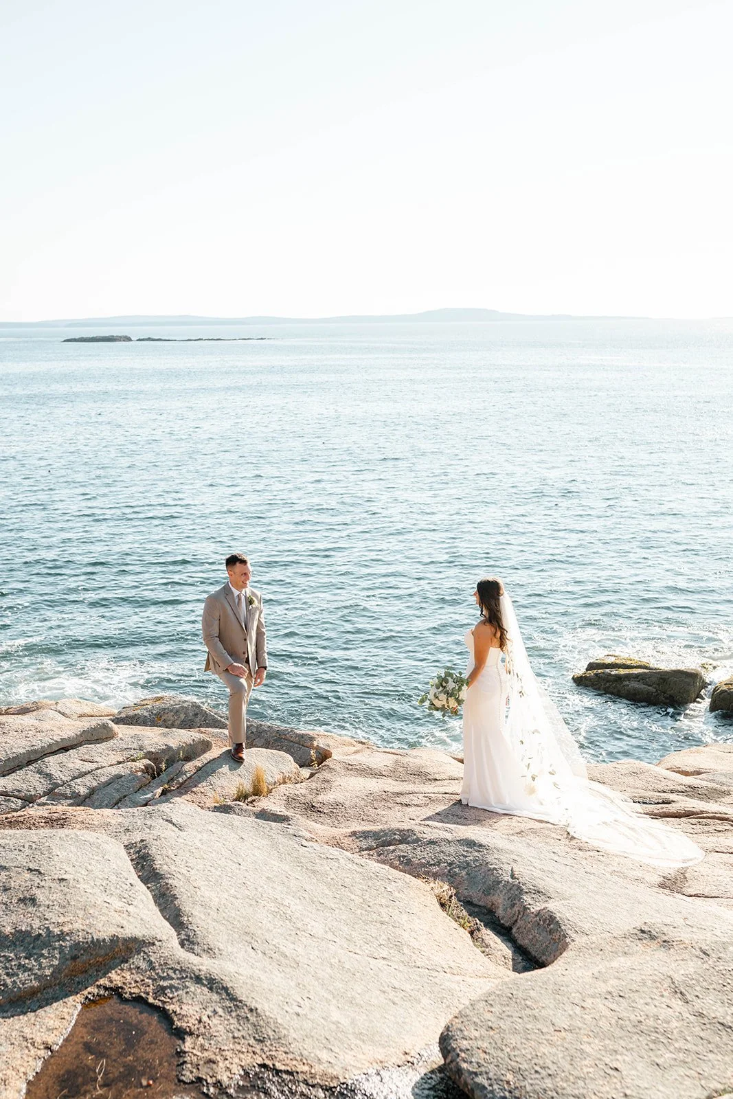 dreamy sunrise maine elopement on the cliffs