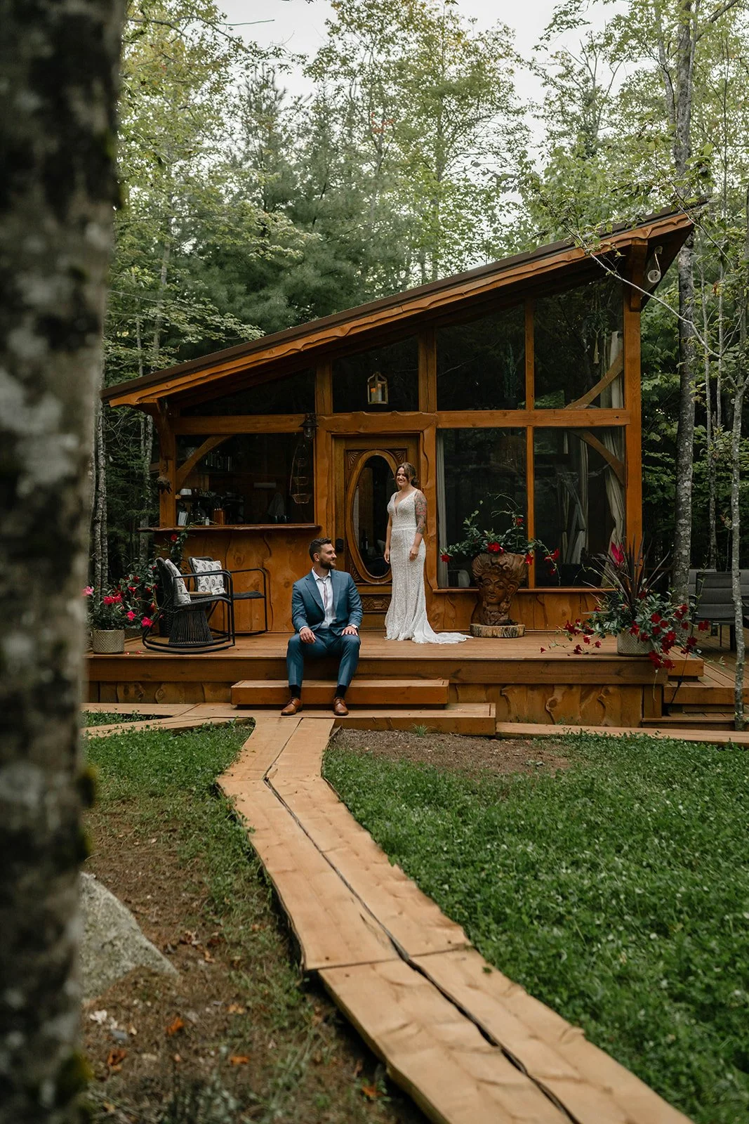 lakeside cabin elopement in Maine